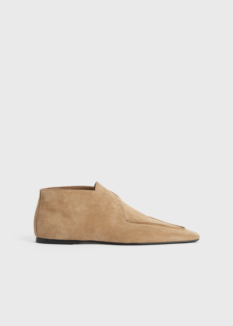 The Desert Boot camel - 1