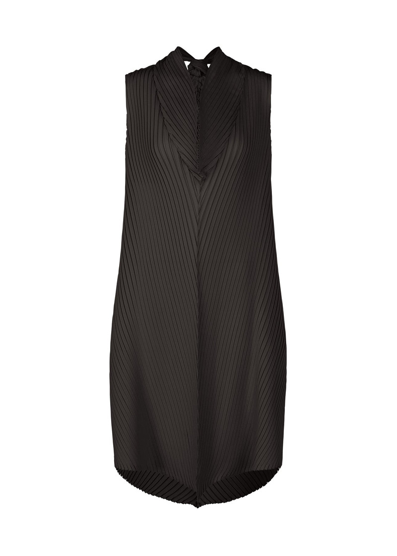 PAPER LIKE PLEATS DRESS 1