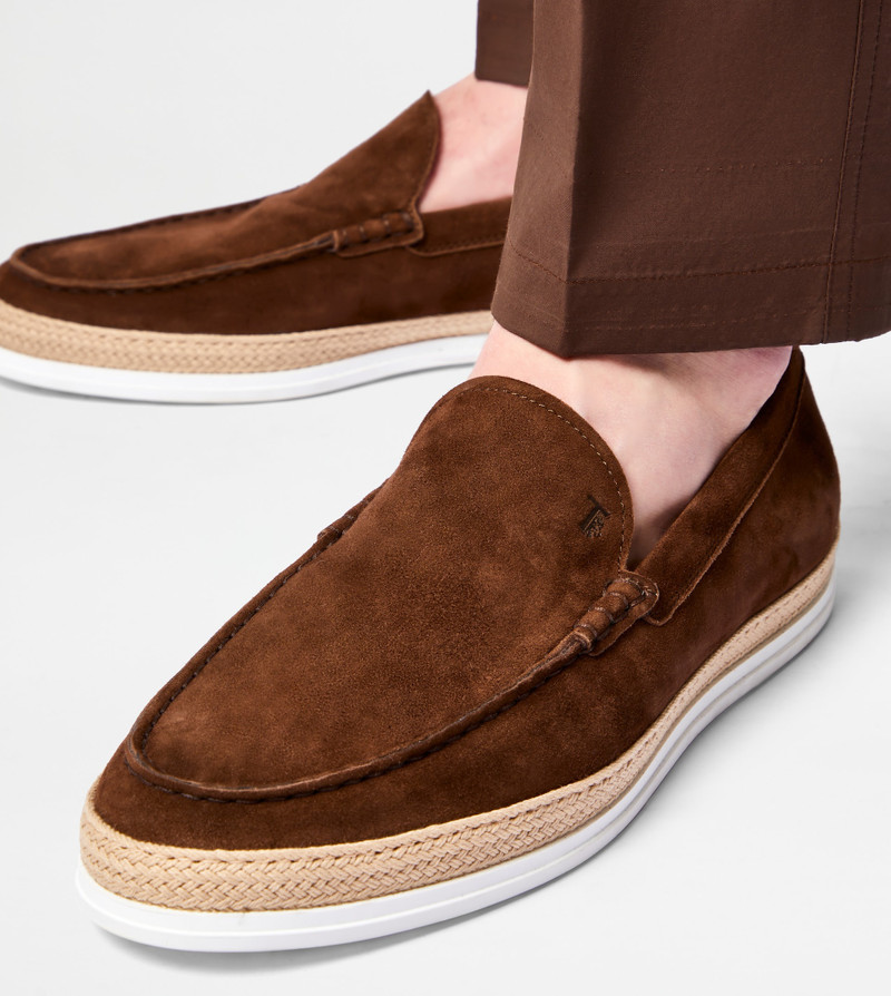 Tod's SLIP-ONS IN SUEDE - BROWN outlook