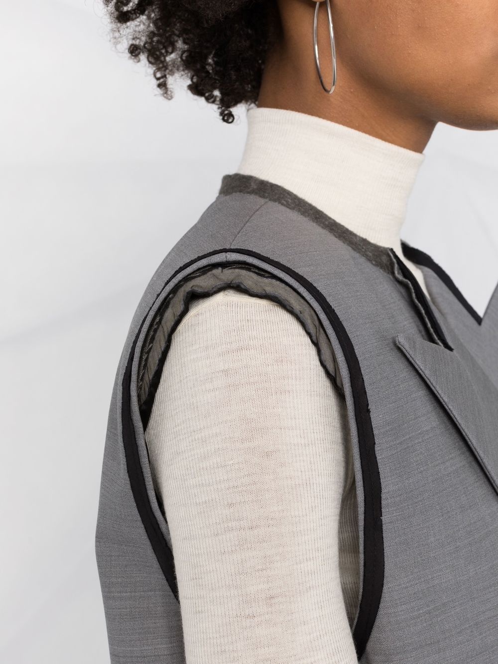 contrasting-trim detail vest - 5