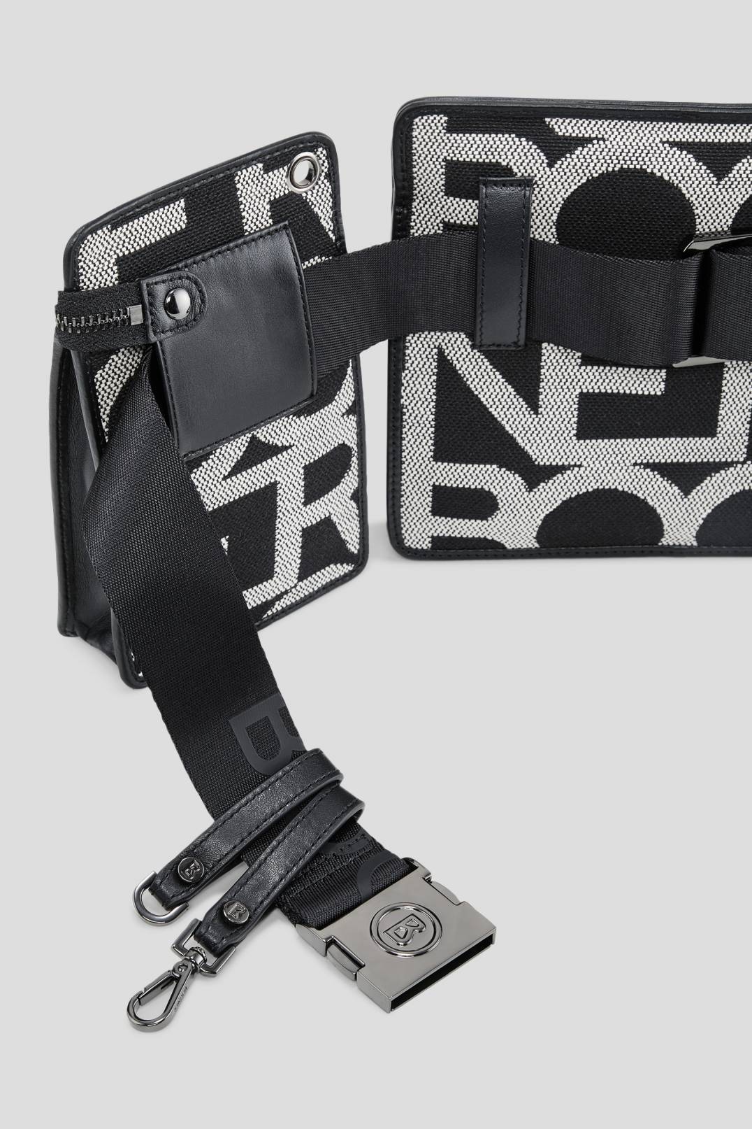 PANY ALISAR MULTIPOCKET BELT BAG IN BLACK/WHITE - 6