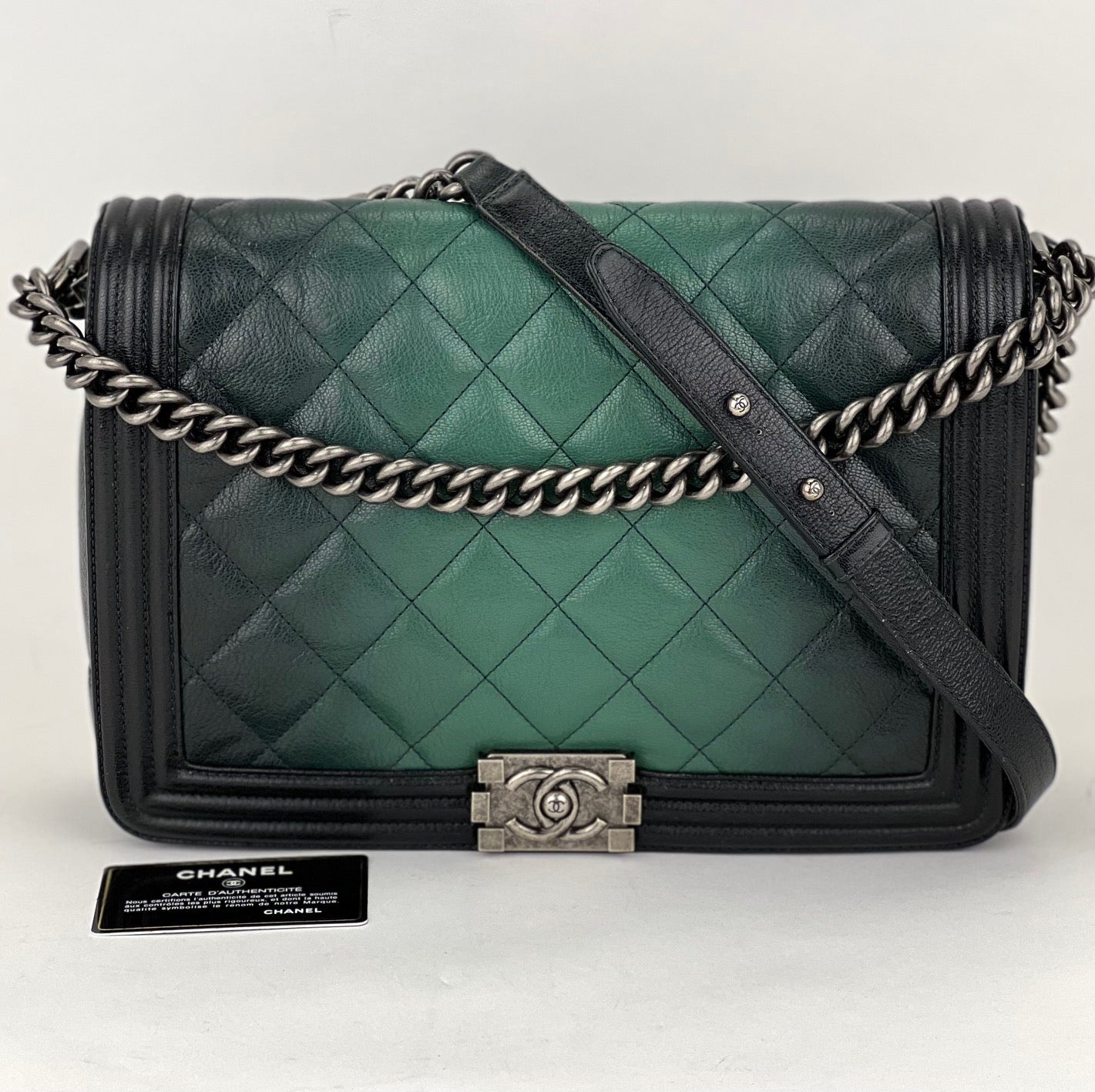 CHANEL Bag Dark Green Ombre Quilted Glazed Leather Large Boy Authentic preowned - 1