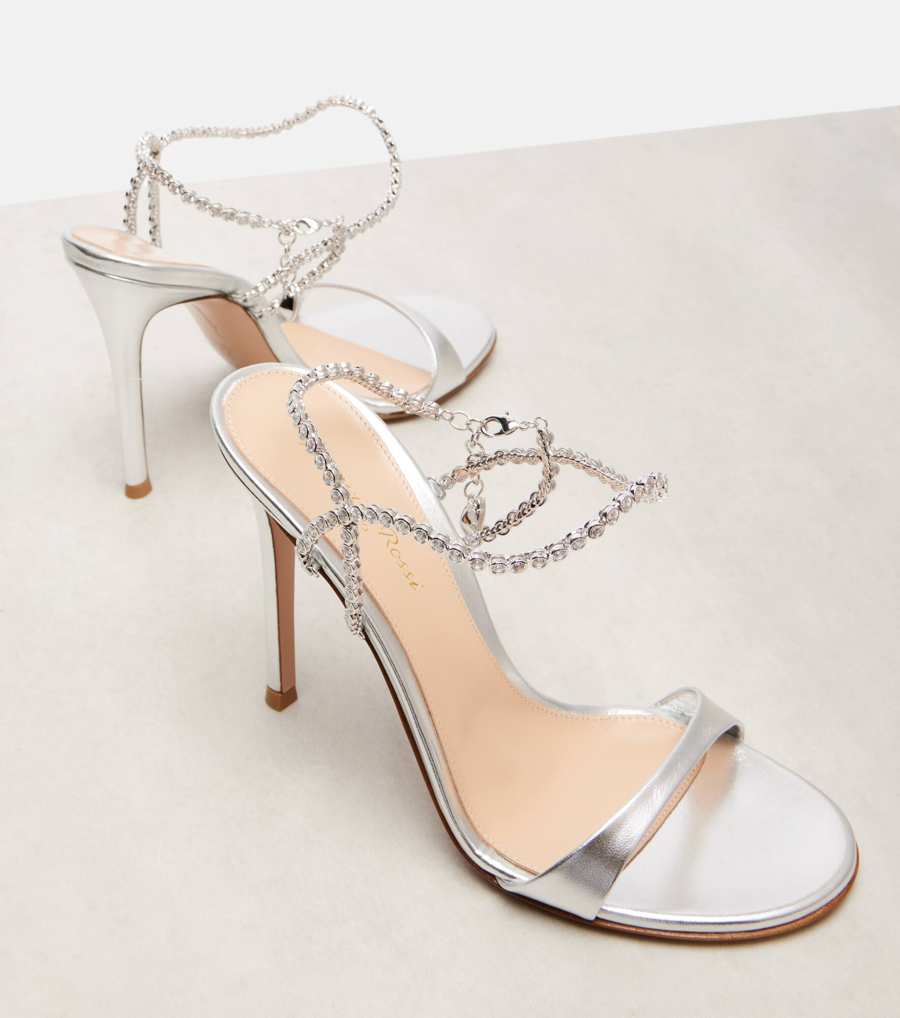 105 embellished metallic leather sandals - 5