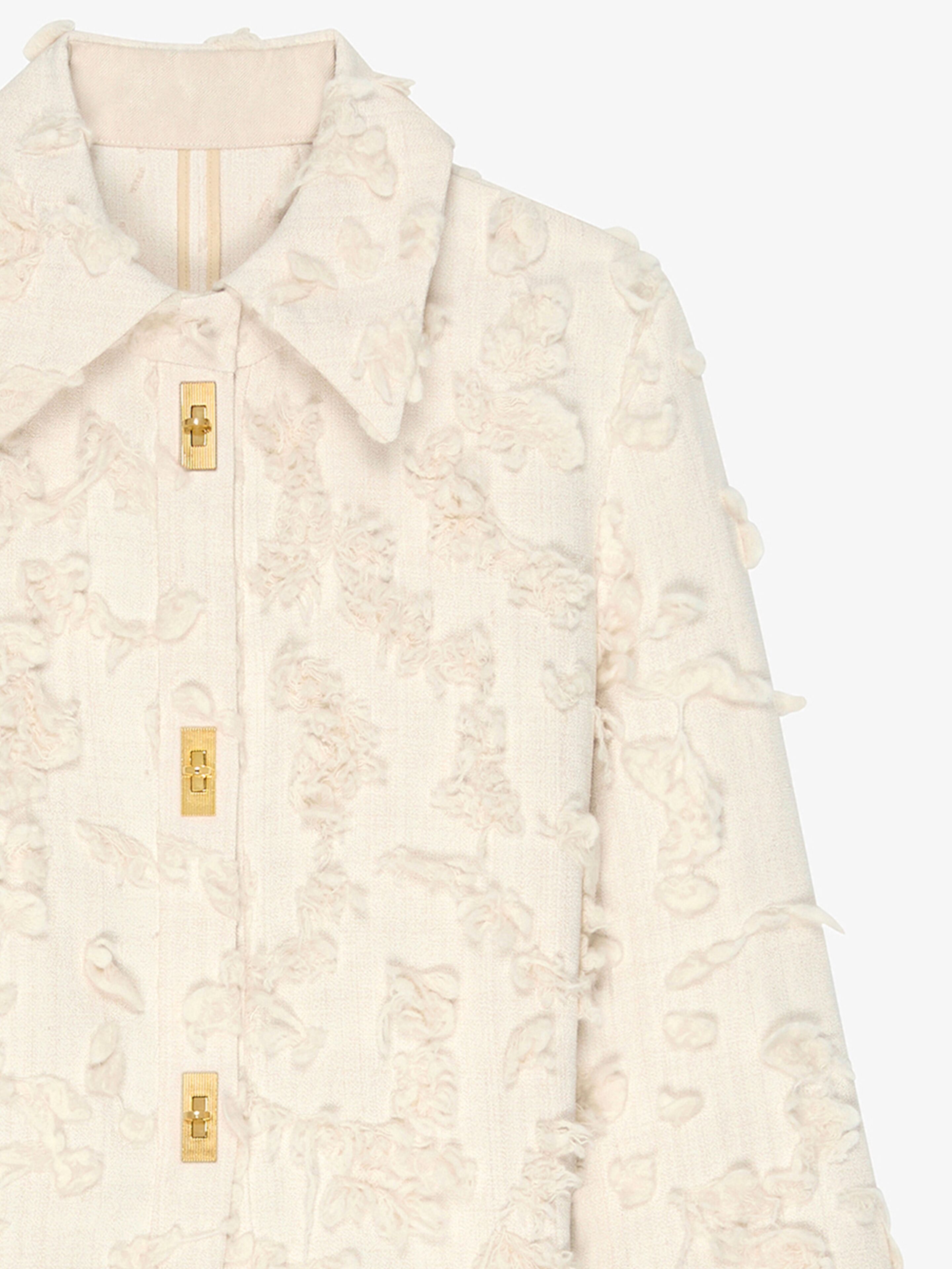 COAT IN FLORAL CUT THREAD FABRIC WITH PLEATED BACK - 4
