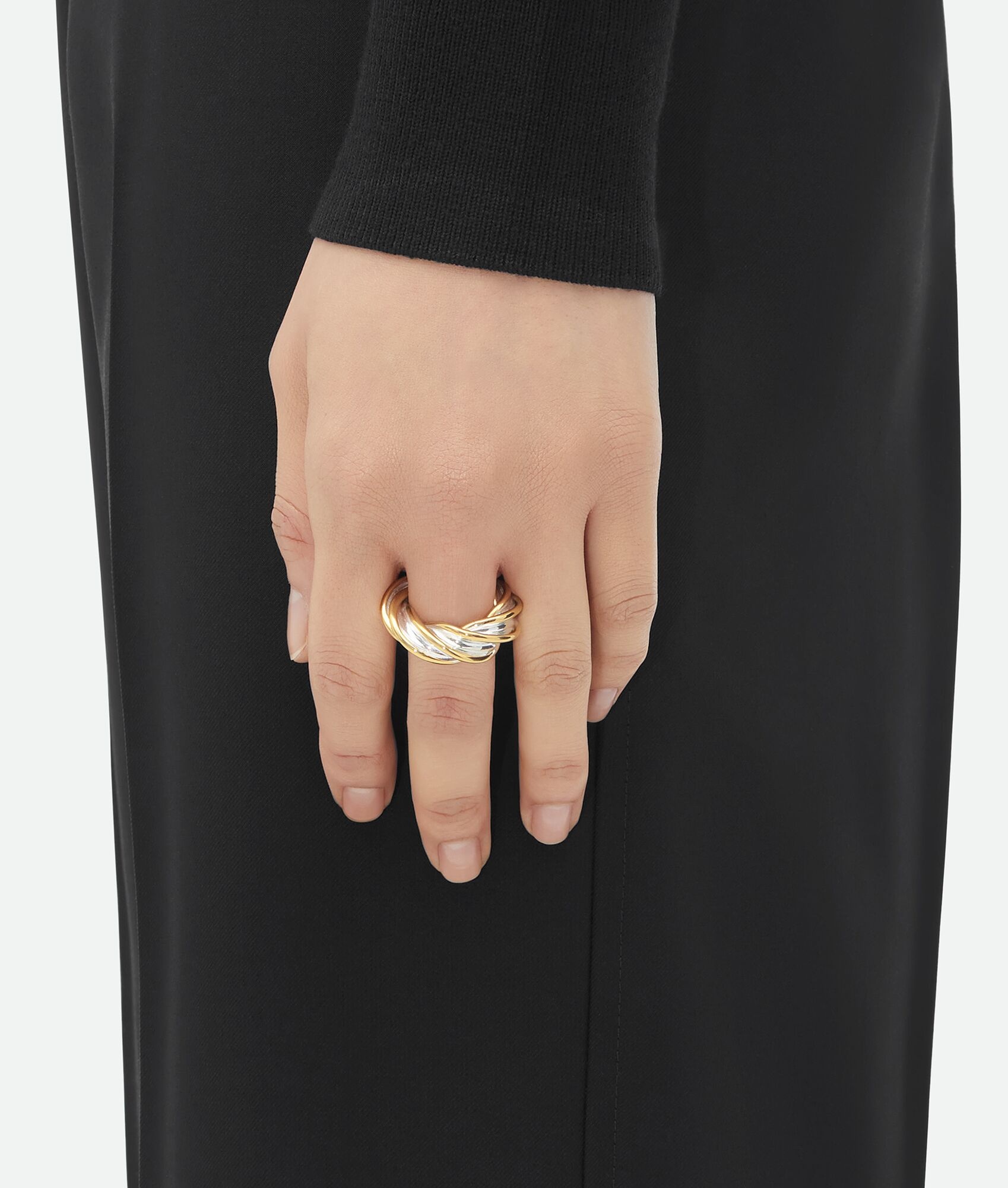 ●BOTTEGAVENETA ●ボッテガヴェネタ Pillar Twisted Ring Bottega Veneta Pillar Twisted Ring | bottegaveneta | REVERSIBLE
