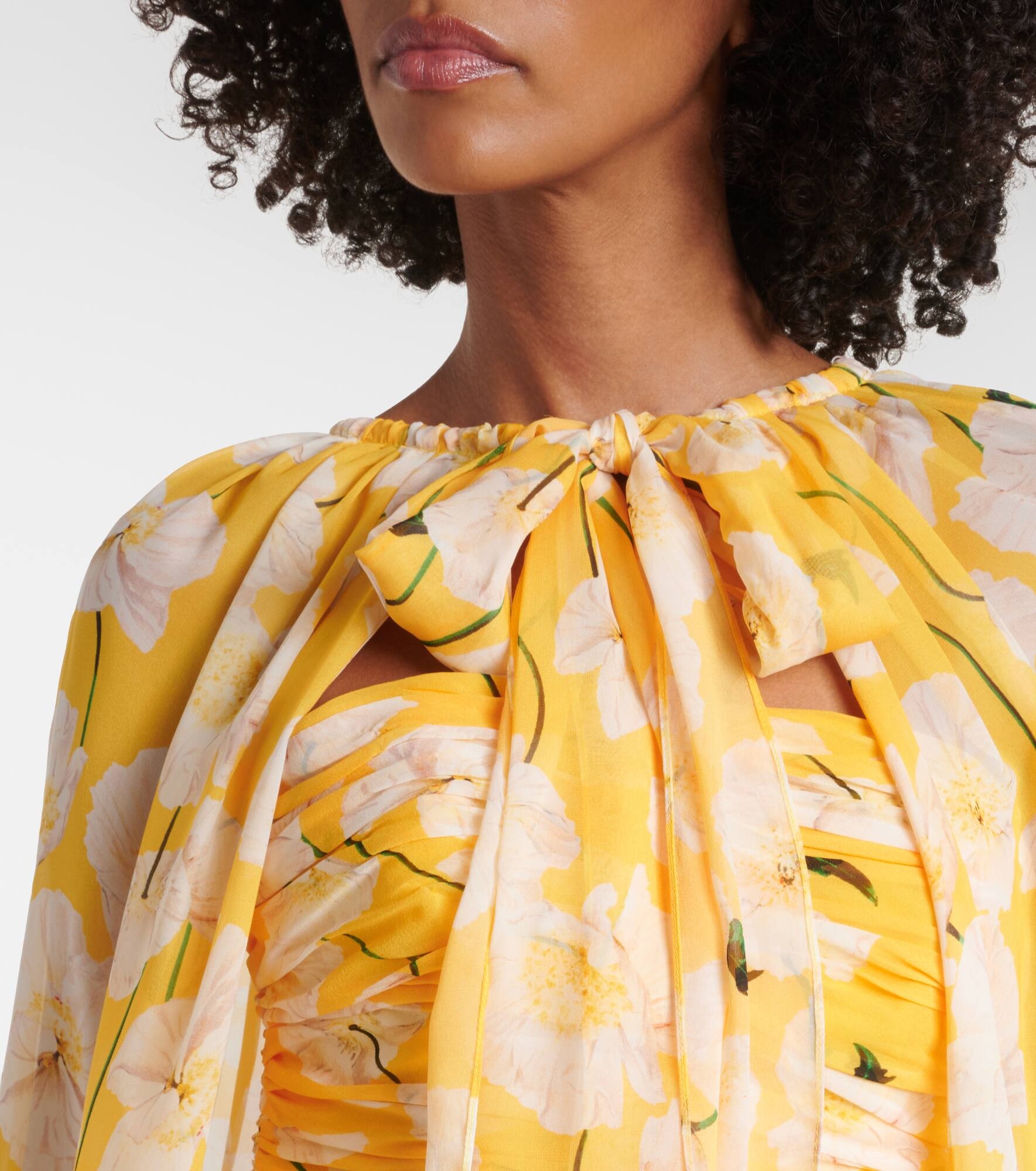 Gathered caped silk gown - 4
