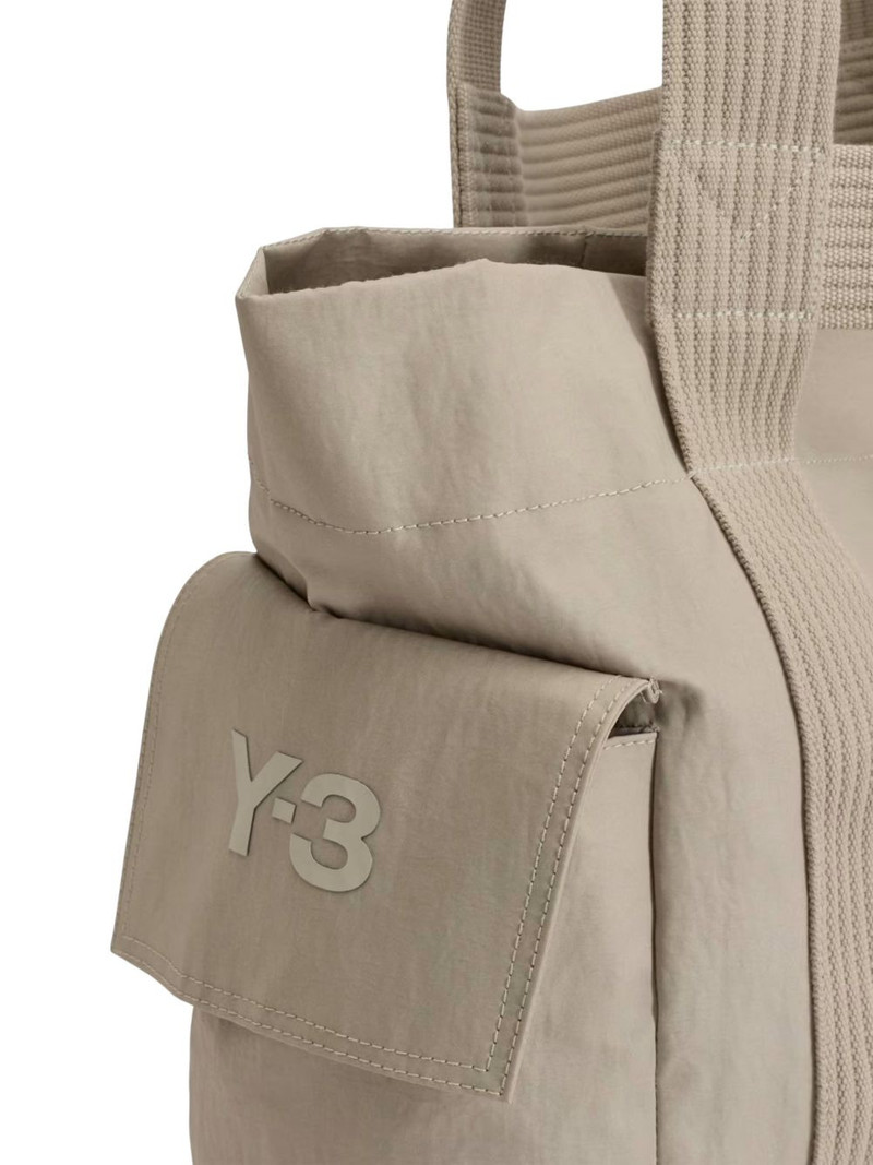 flap-pocket shoulder bag 5