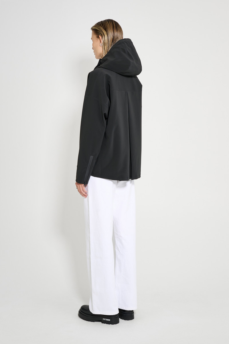 Stutterheim Faversham Matte Raincoat Black outlook
