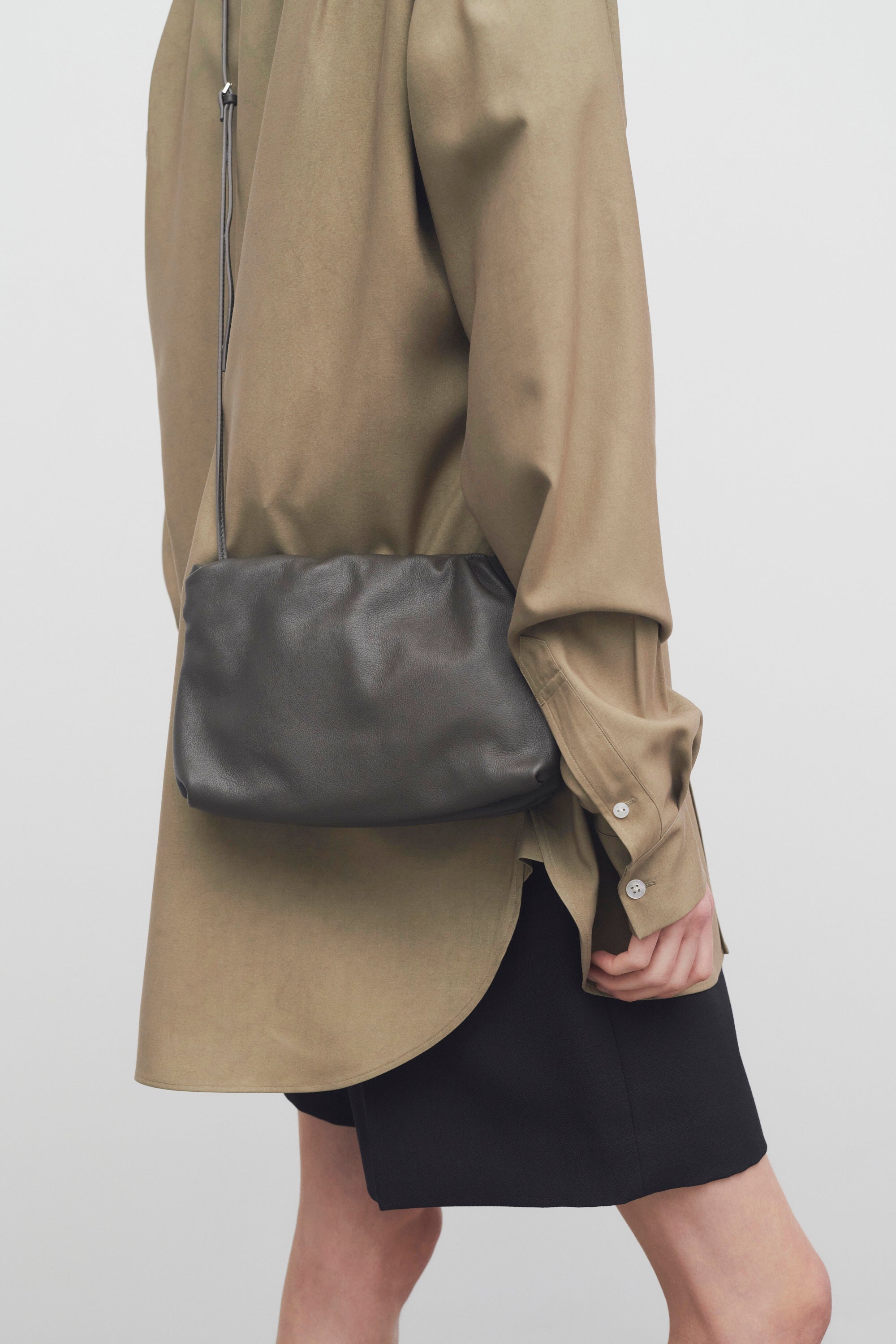 Bourse Clutch in Leather - 5