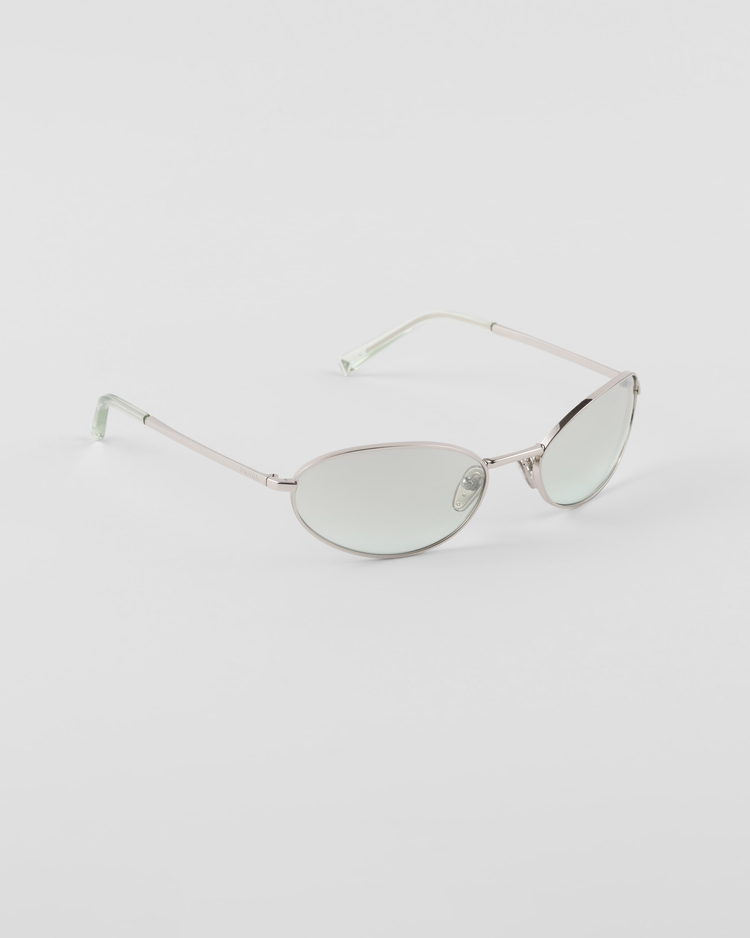 Sunglasses with the Prada logo - 3