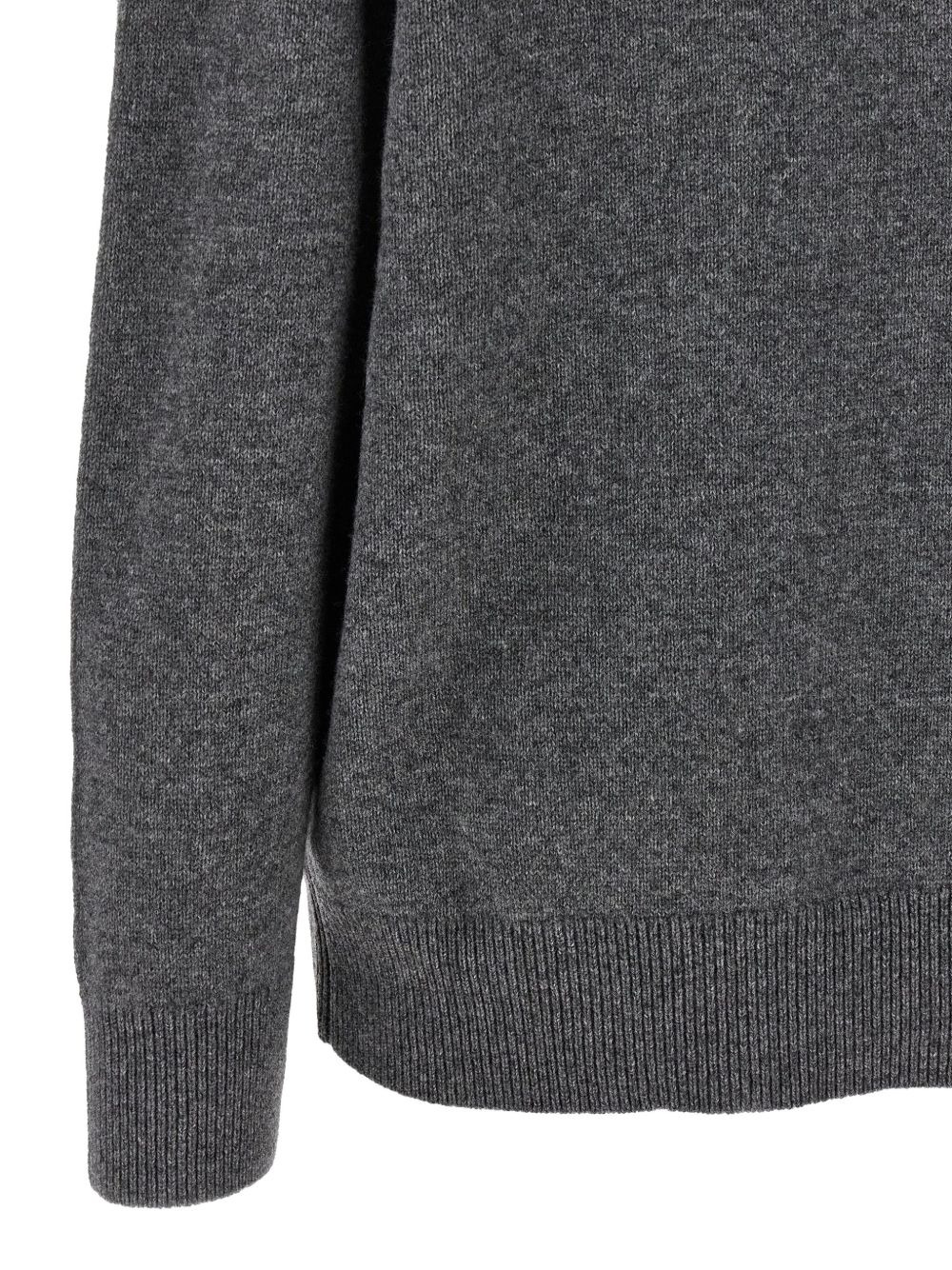 V-neck sweater - 3