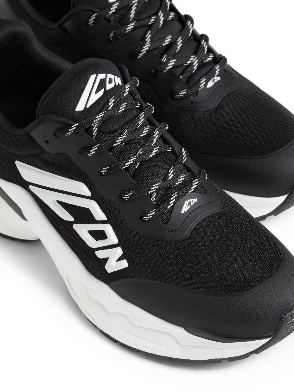 Fly sneakers - 4