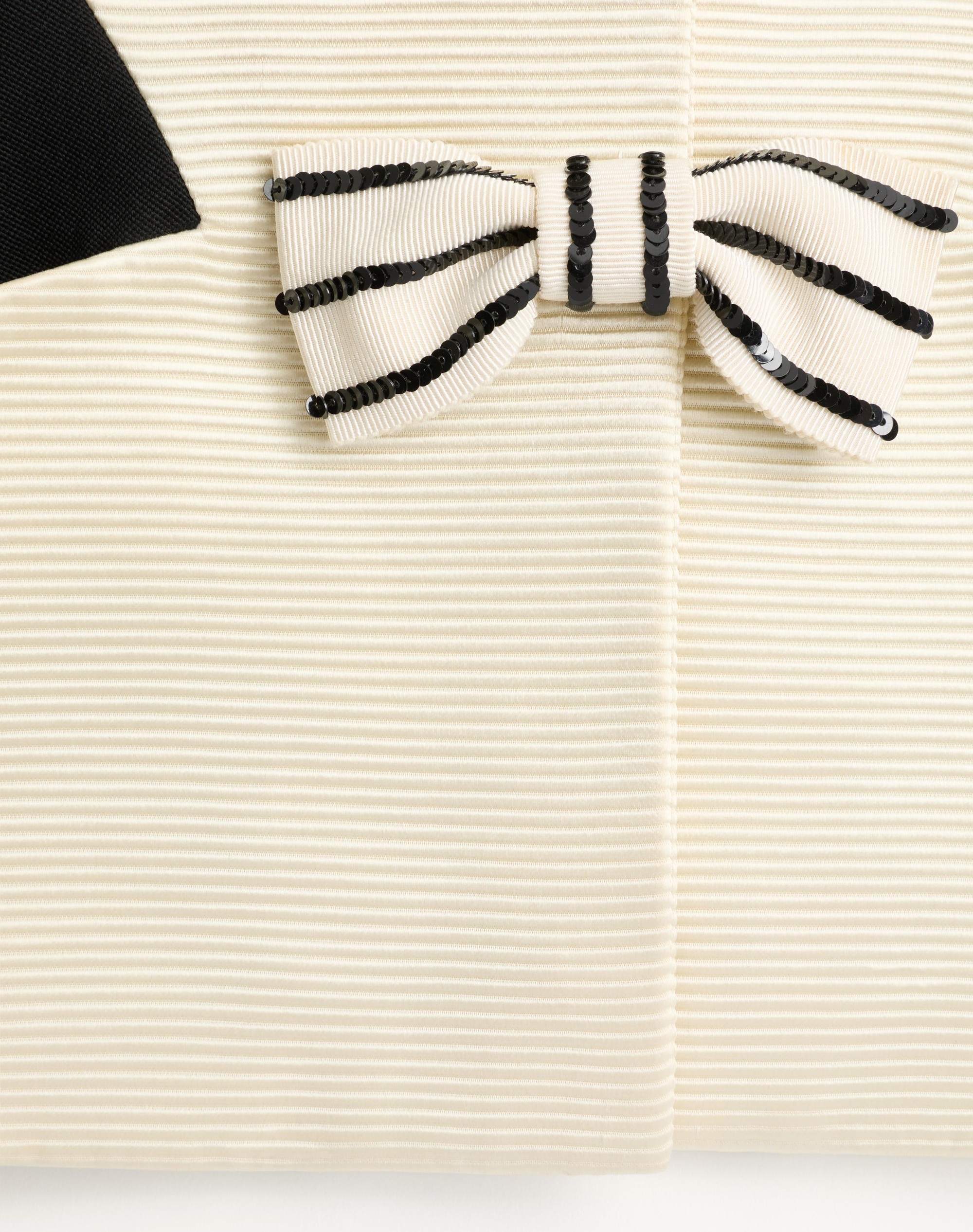 JACKET WITH EMBROIDERED BOWS - 9