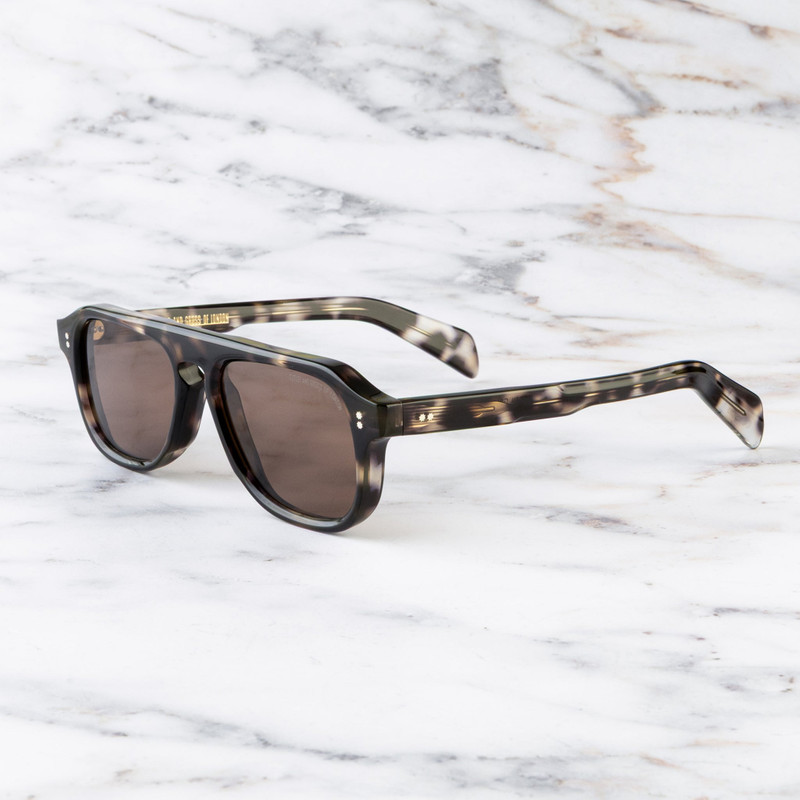 CUTLER AND GROSS GR14 AVIATOR SUNGLASSES outlook