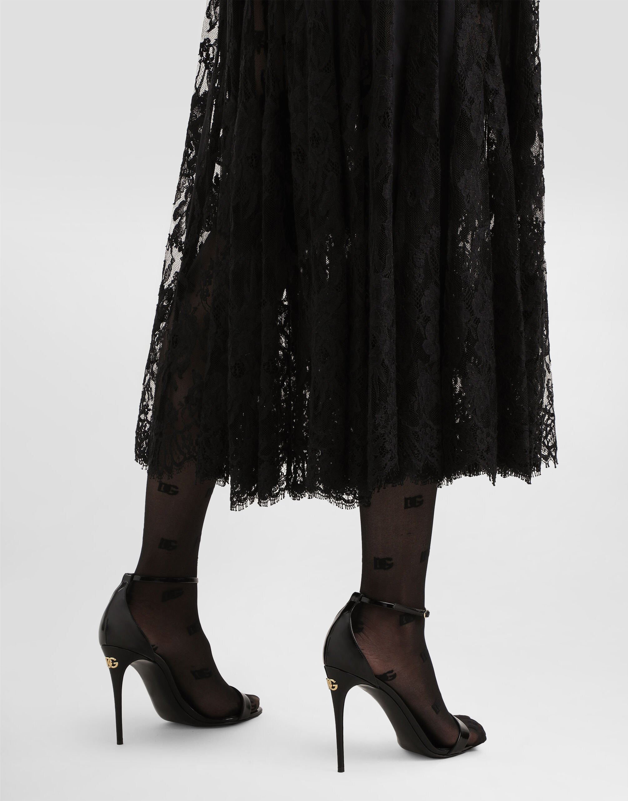 Charmeuse midi skirt with Chantilly lace inserts - 5