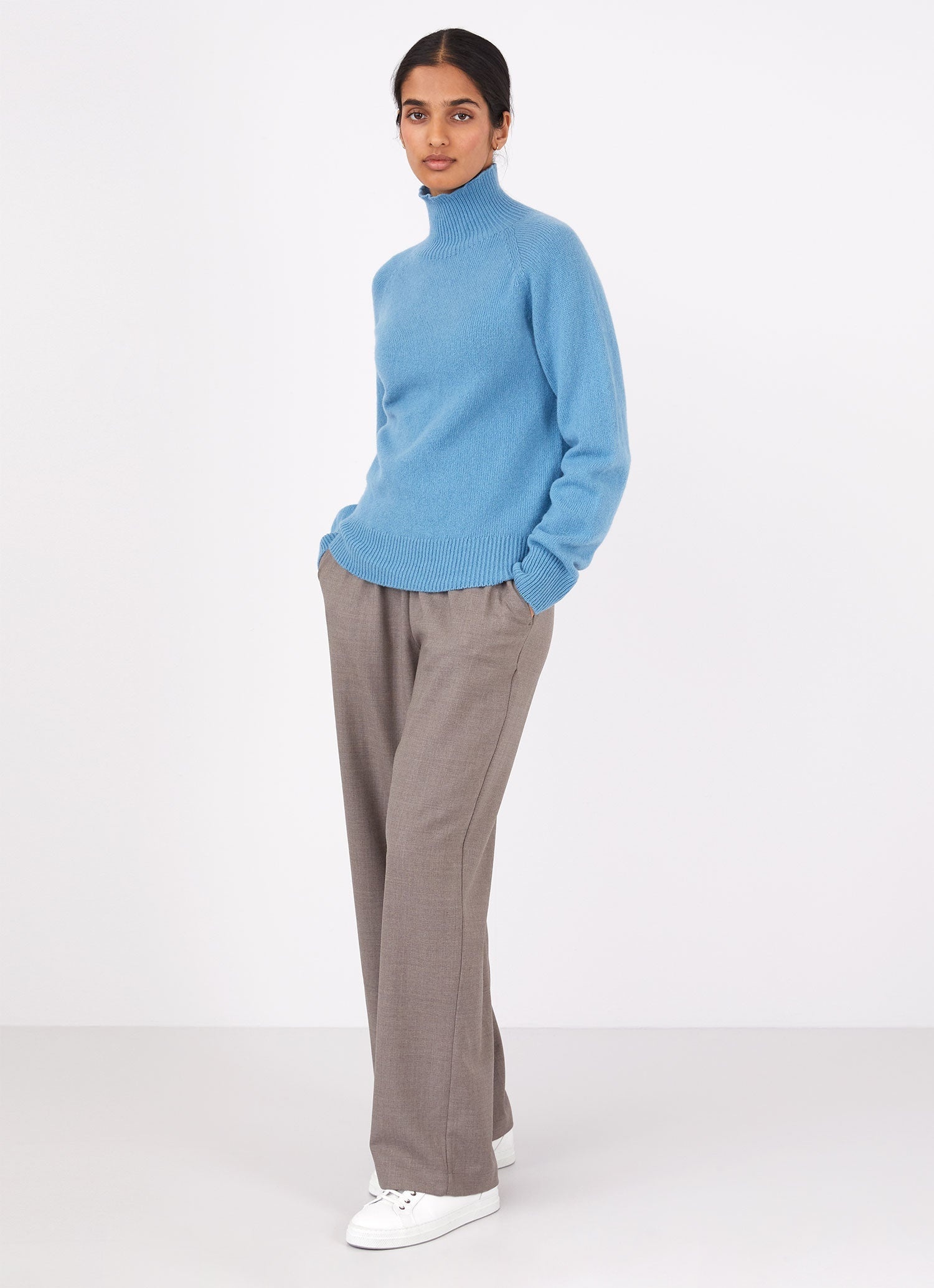 Lambswool Funnel neck jumper - 3