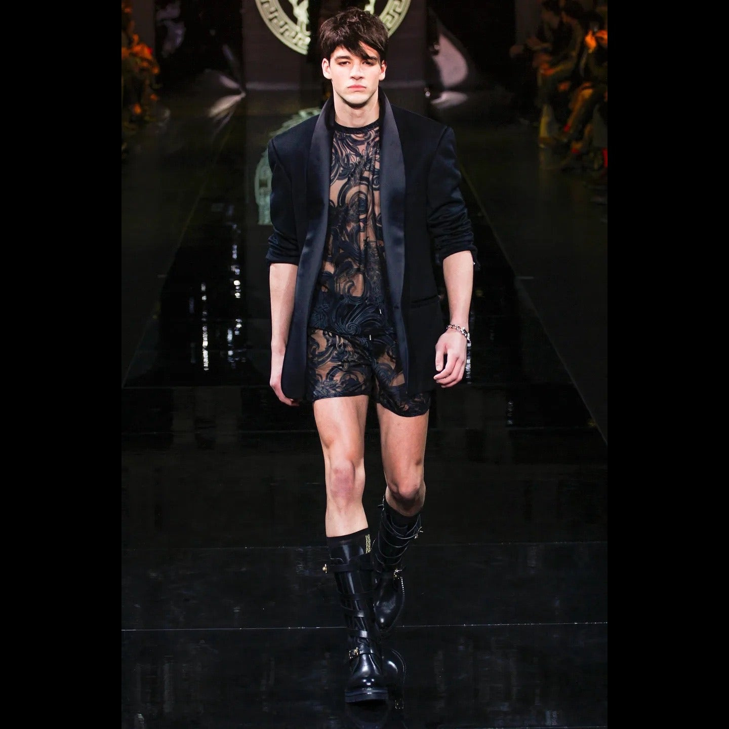 Versace Fall 2013 Bondage Patent Leather Boot 43 - 2