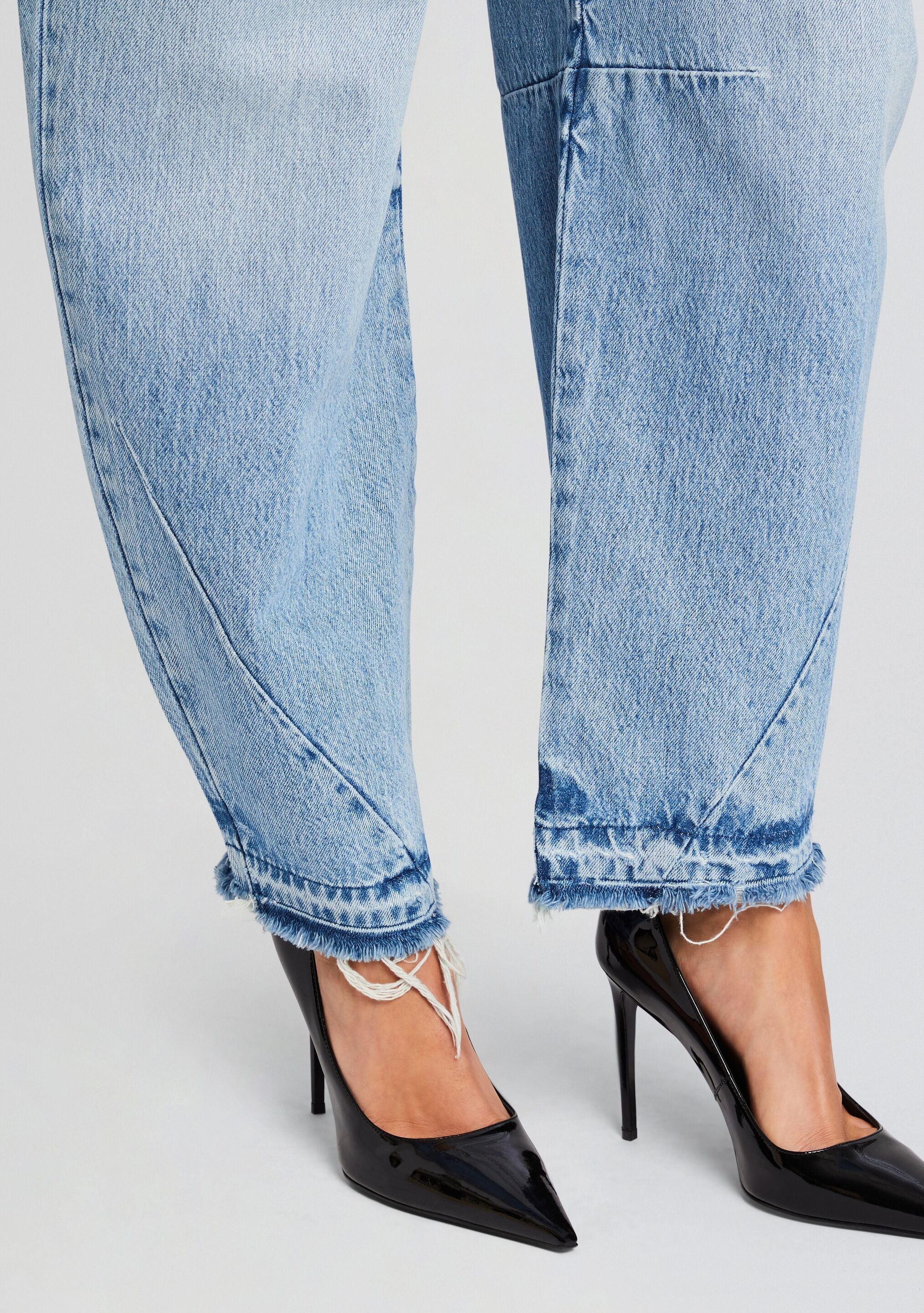 ASHLEY BARREL JEAN - 5