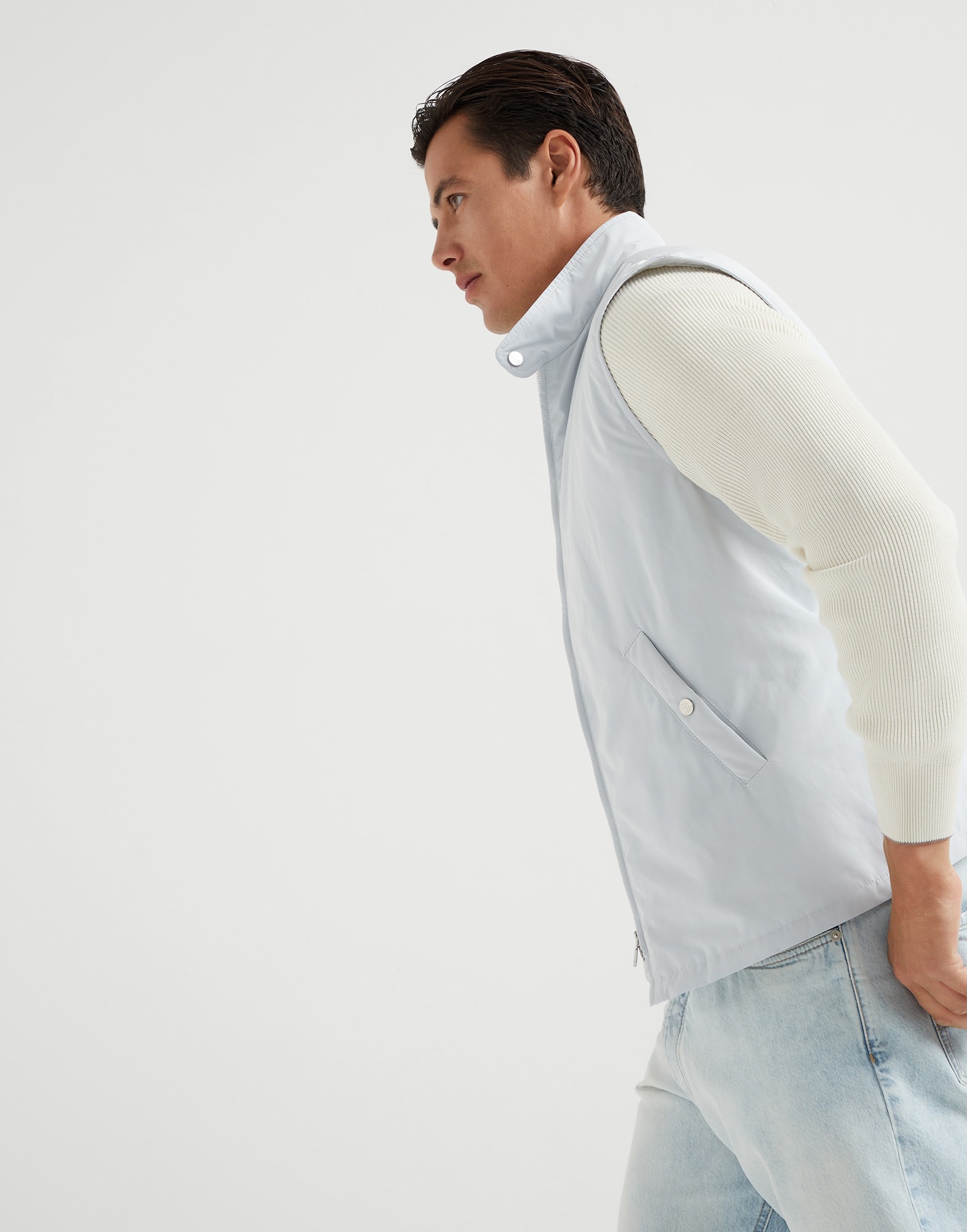 Water-resistant microfiber vest with Thermore® padding - 4