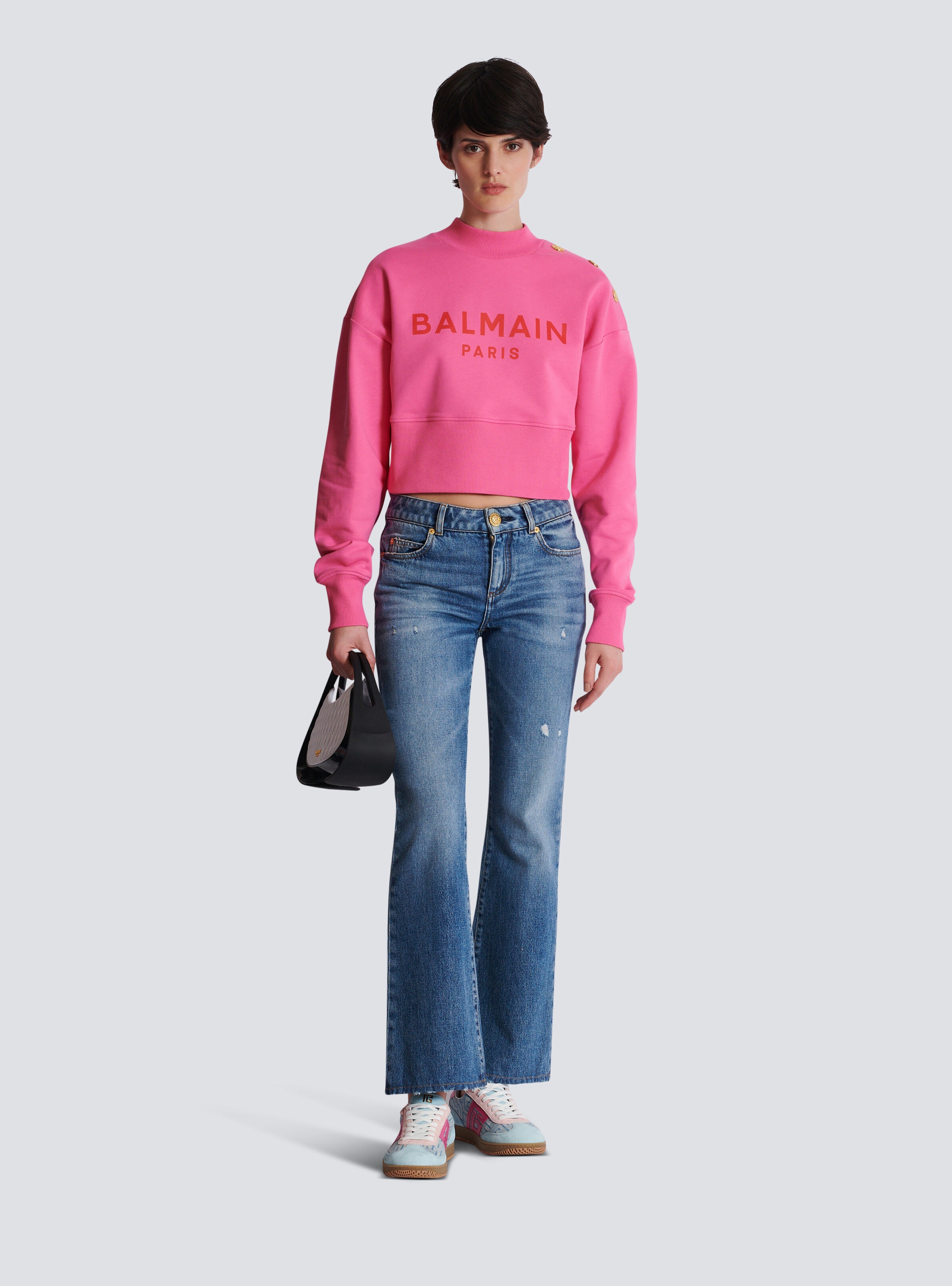 Cropped sweatshirt with Balmain Paris print - 2