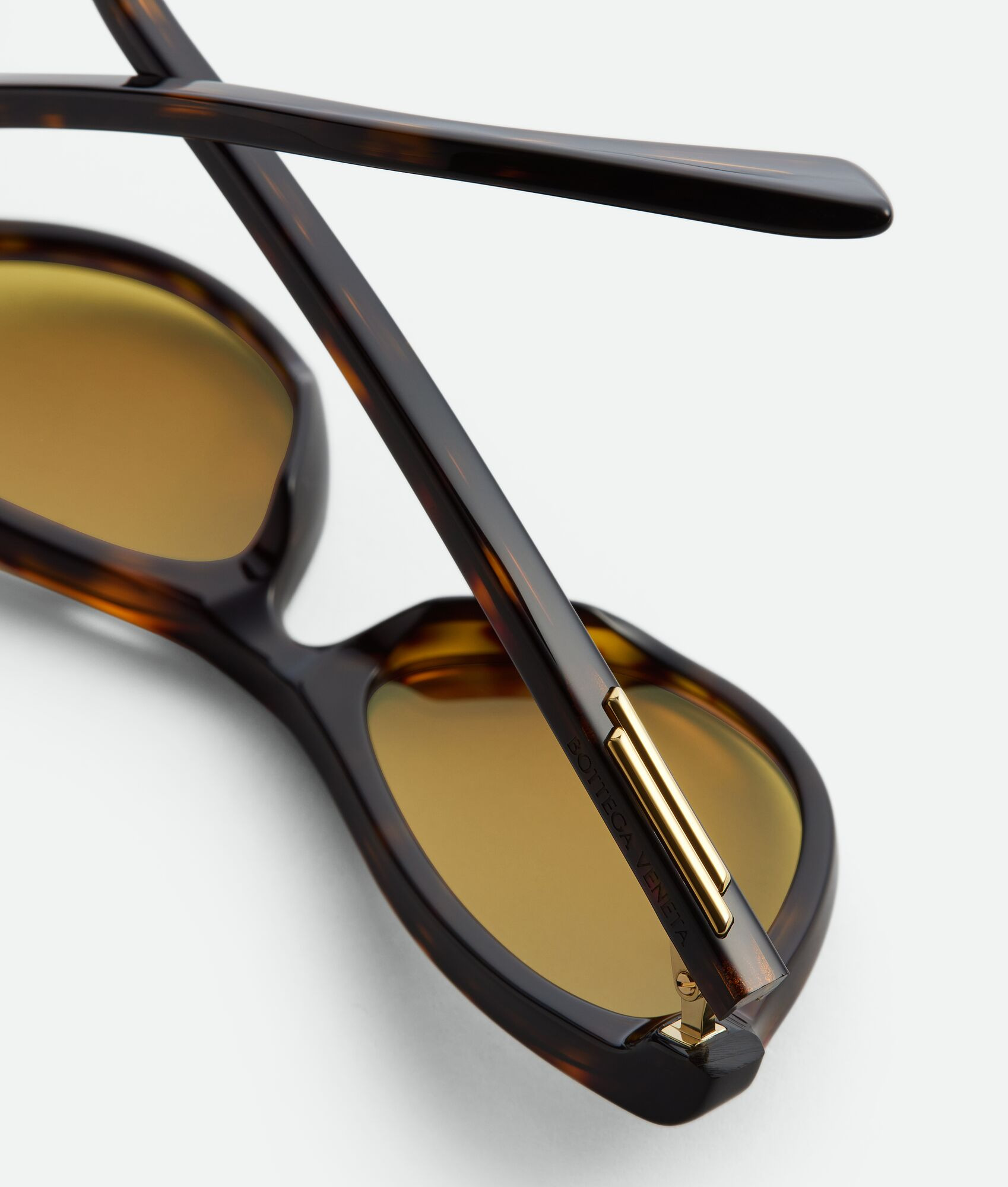 Classic Cat Eye Sunglasses - 4