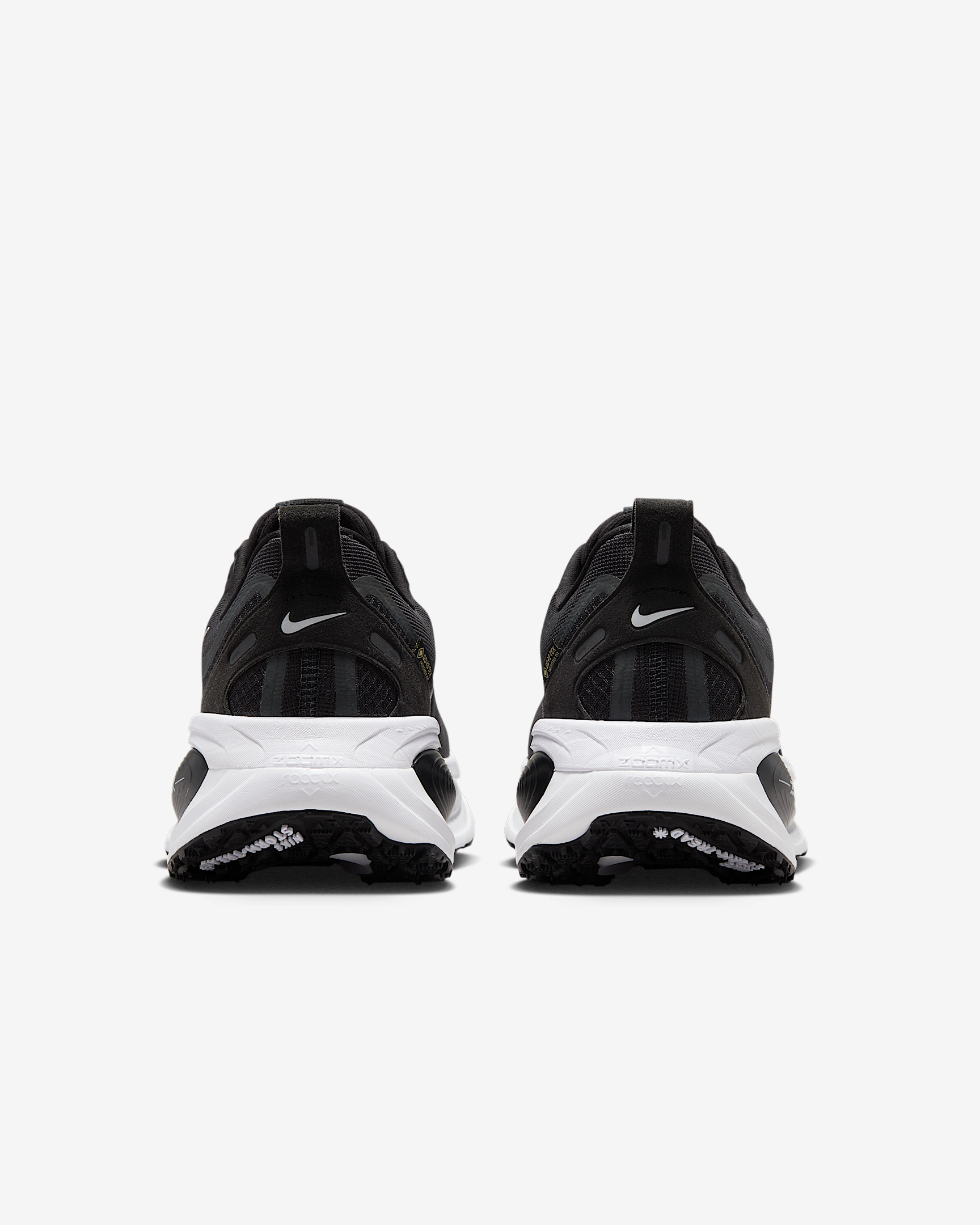 Nike Vomero 18 GORE-TEX Men's Waterproof Road Running Shoes with Reflective Accents - 6
