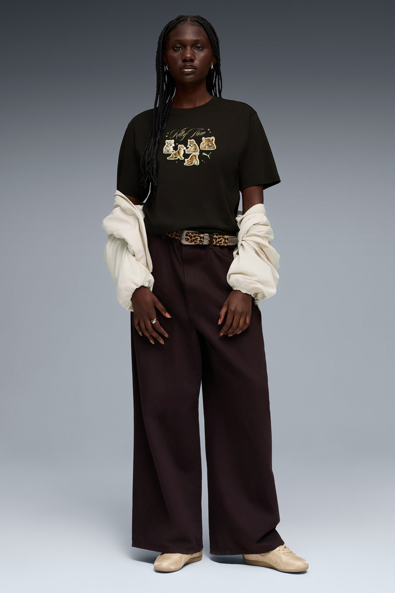 House of Graphics Women's Kitty Sticker Relaxed Tee 5