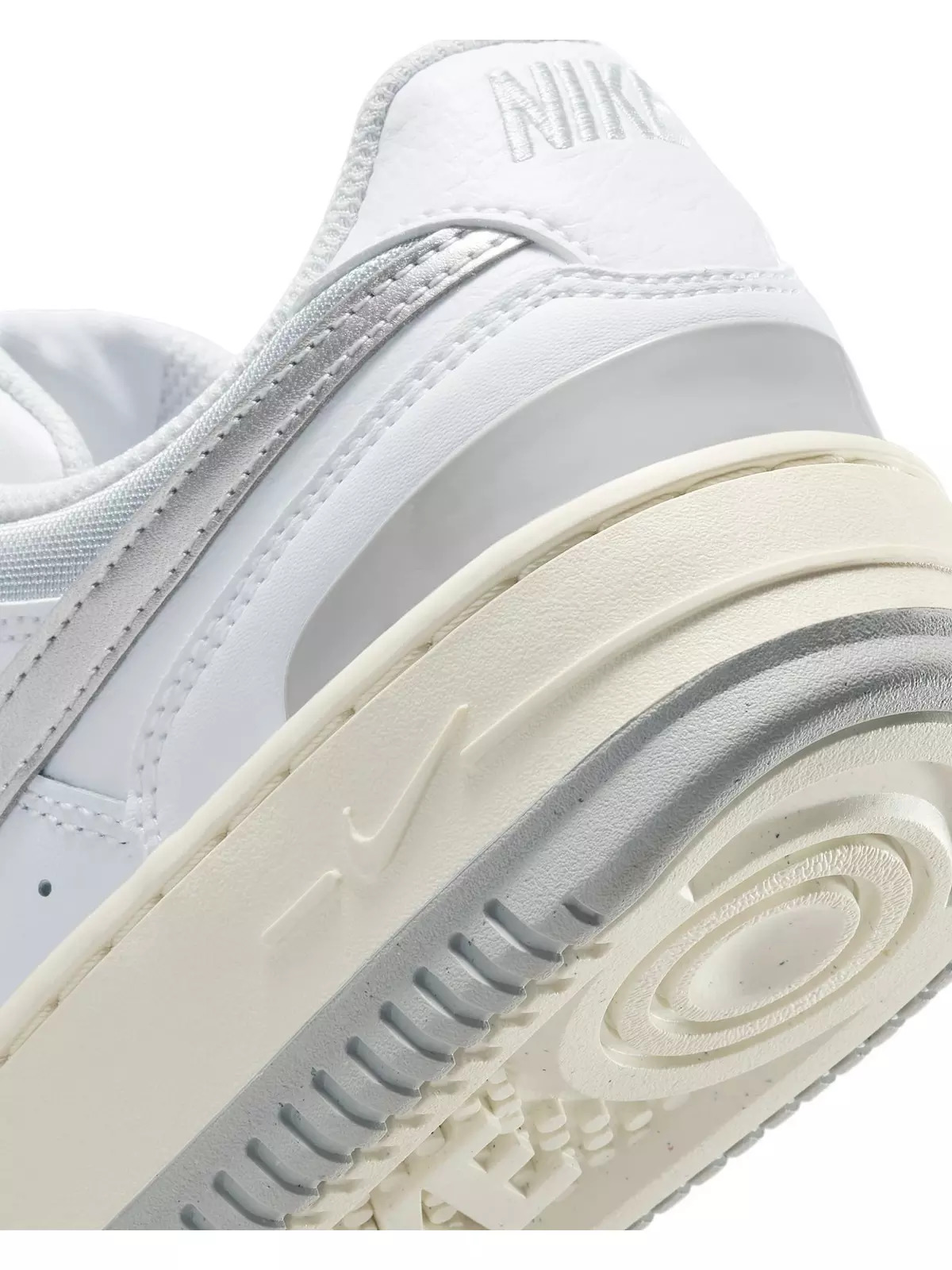 Gamma Force "White/Light Smoke Grey/Photon Dust/Metallic Silver" Women's Shoe - 8