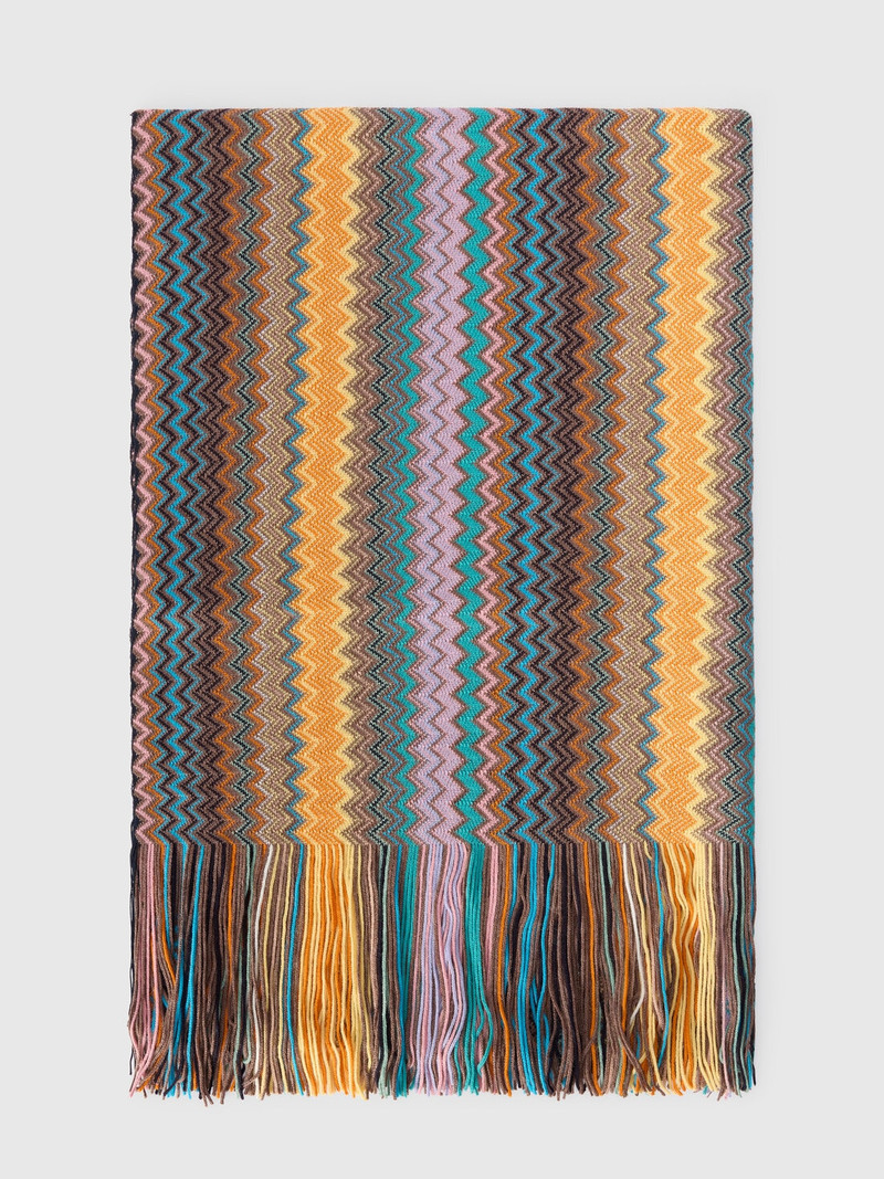 Scarf with zigzag pattern and fringes 1