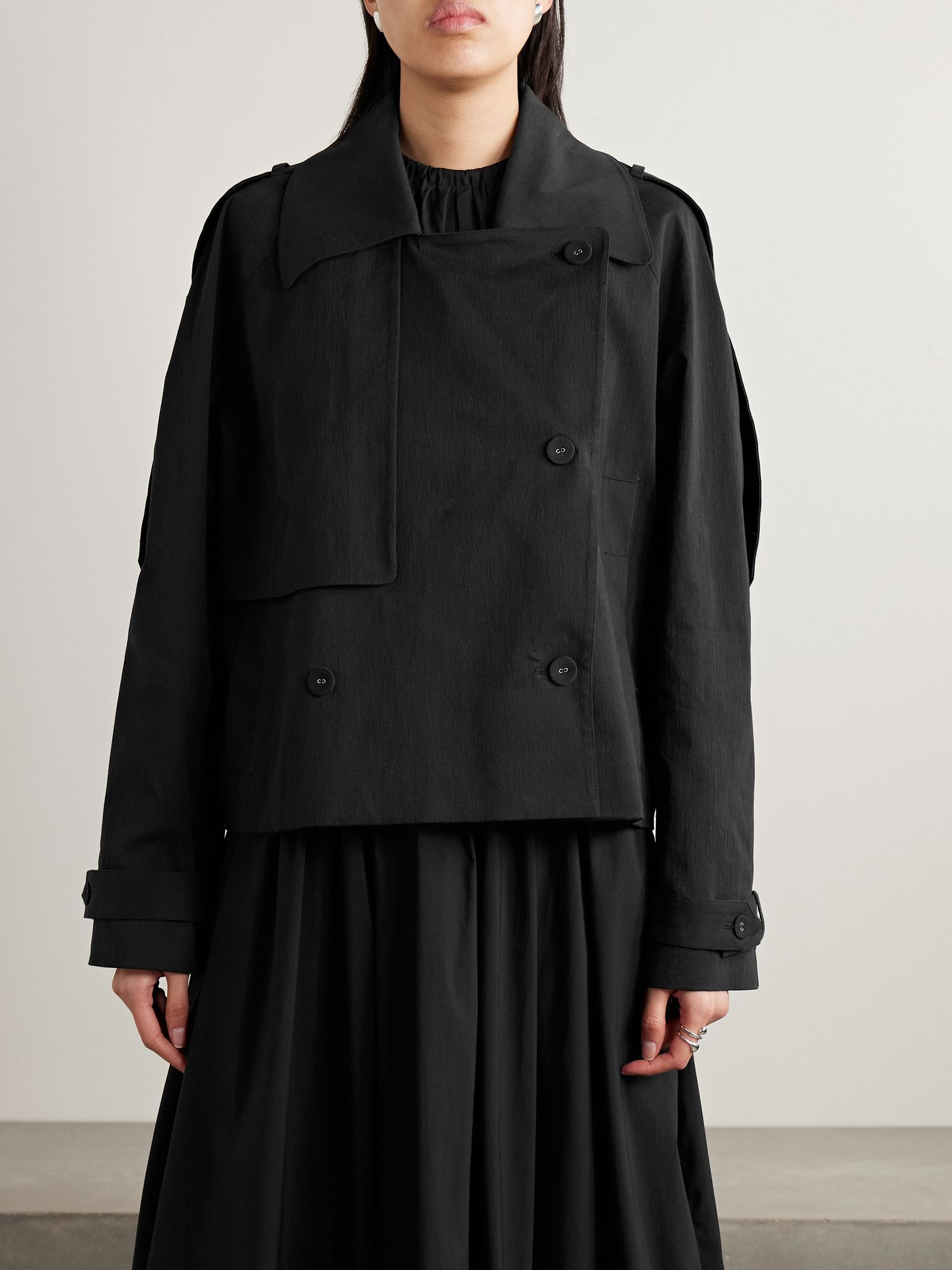 Yasmin cropped cotton-twill trench coat Black - 3