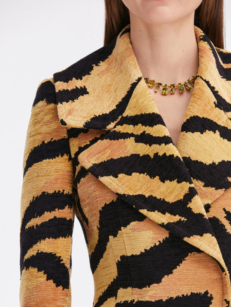 CHENILLE TIGER JACQUARD COAT 3