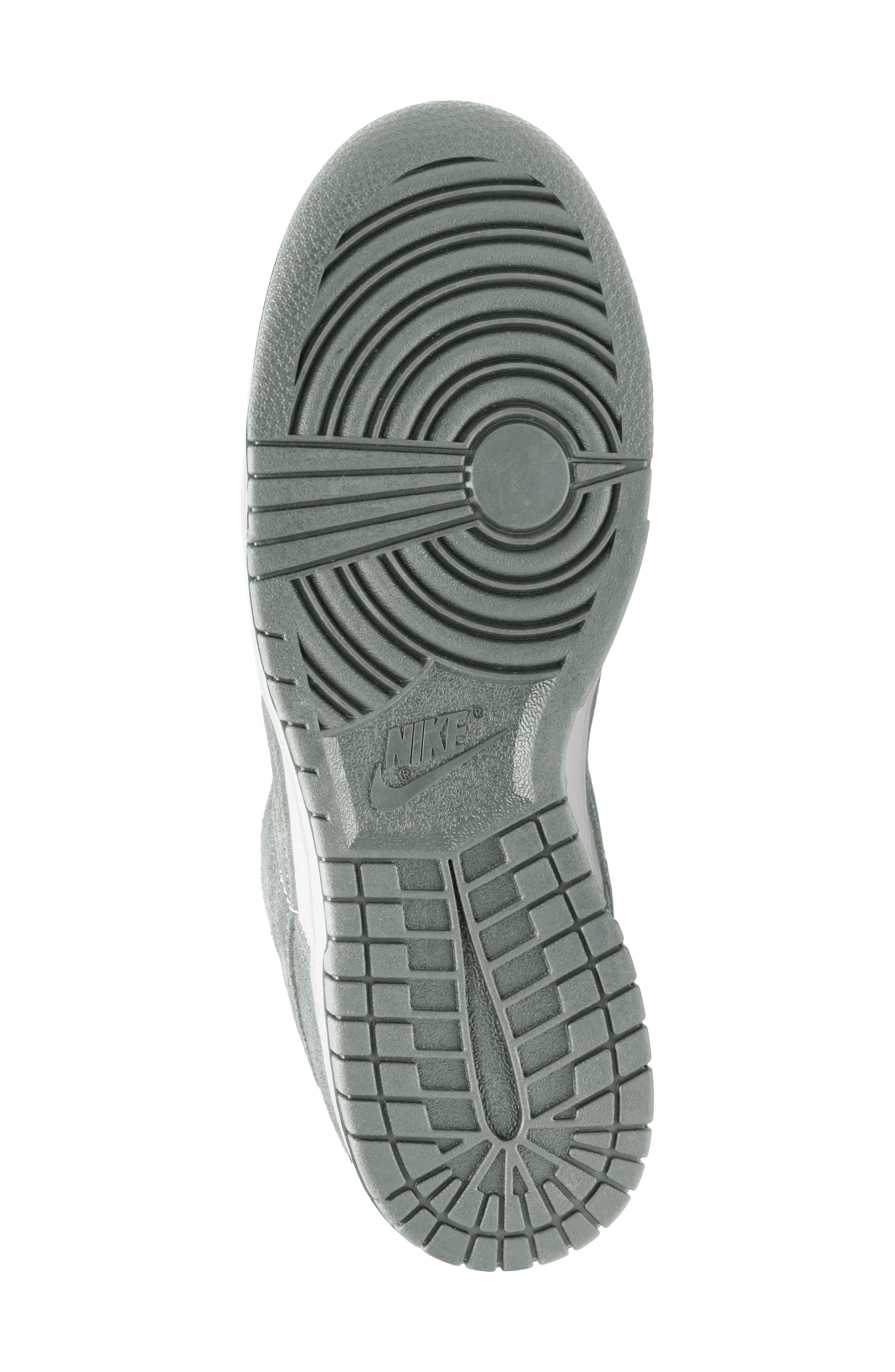 Nike Dunk Low SE Basketball Sneaker in 101 White/l Pumc at Nordstrom - 3
