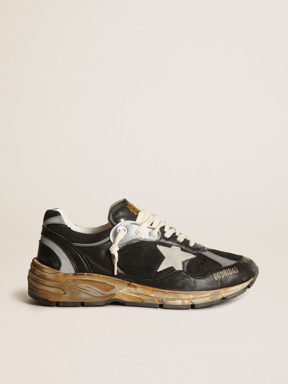 Golden Goose Women\'s Dad-Star sneakers in black mesh and nappa leather with  ice-gray suede star | REVERSIBLE