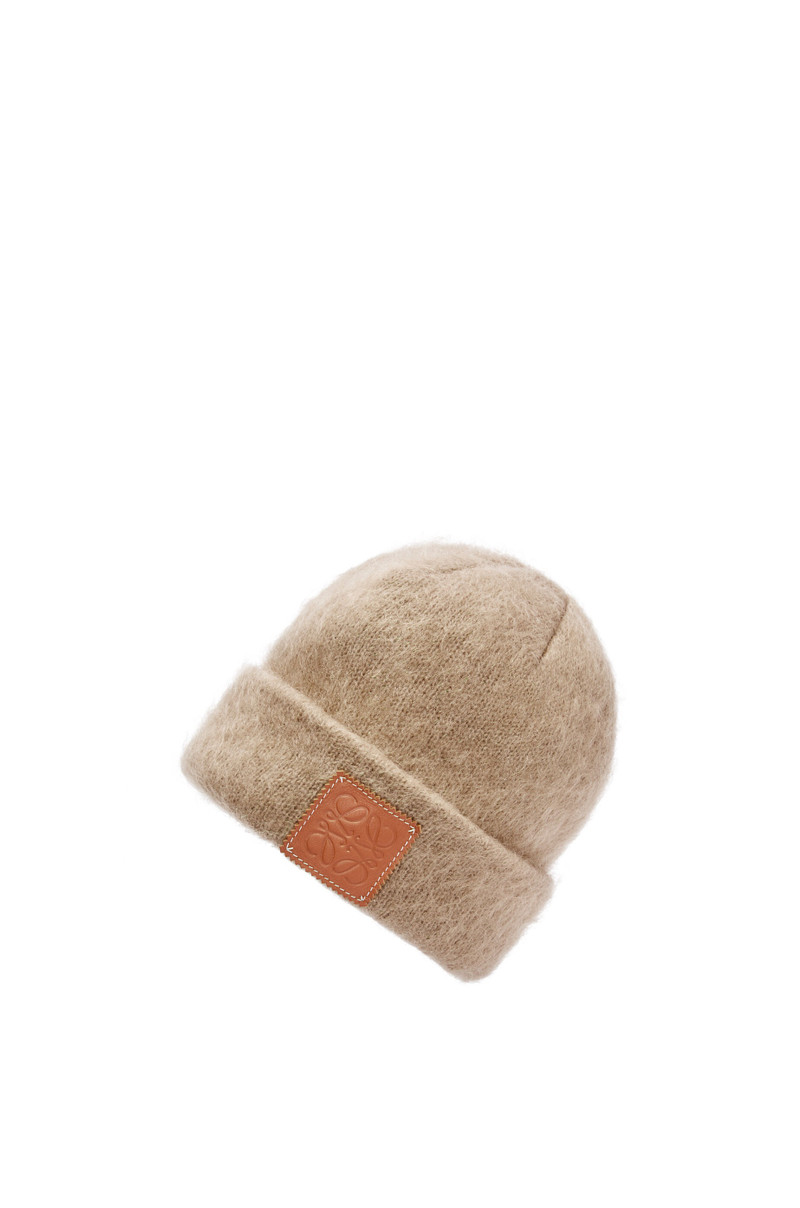 Beanie in mohair 3
