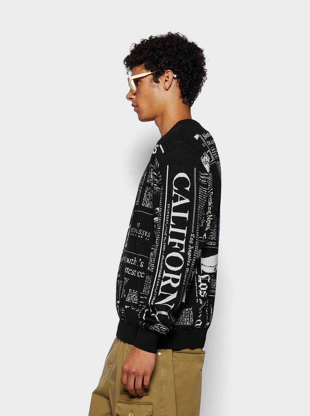 X La Times News Sweater Black - 3