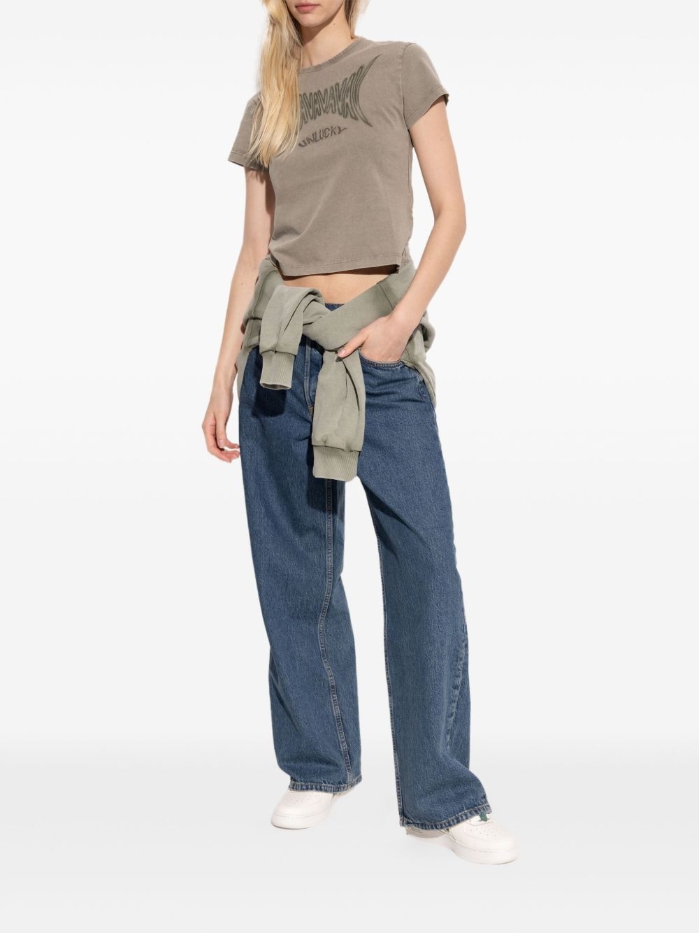 graphic-print cropped T-shirt - 2