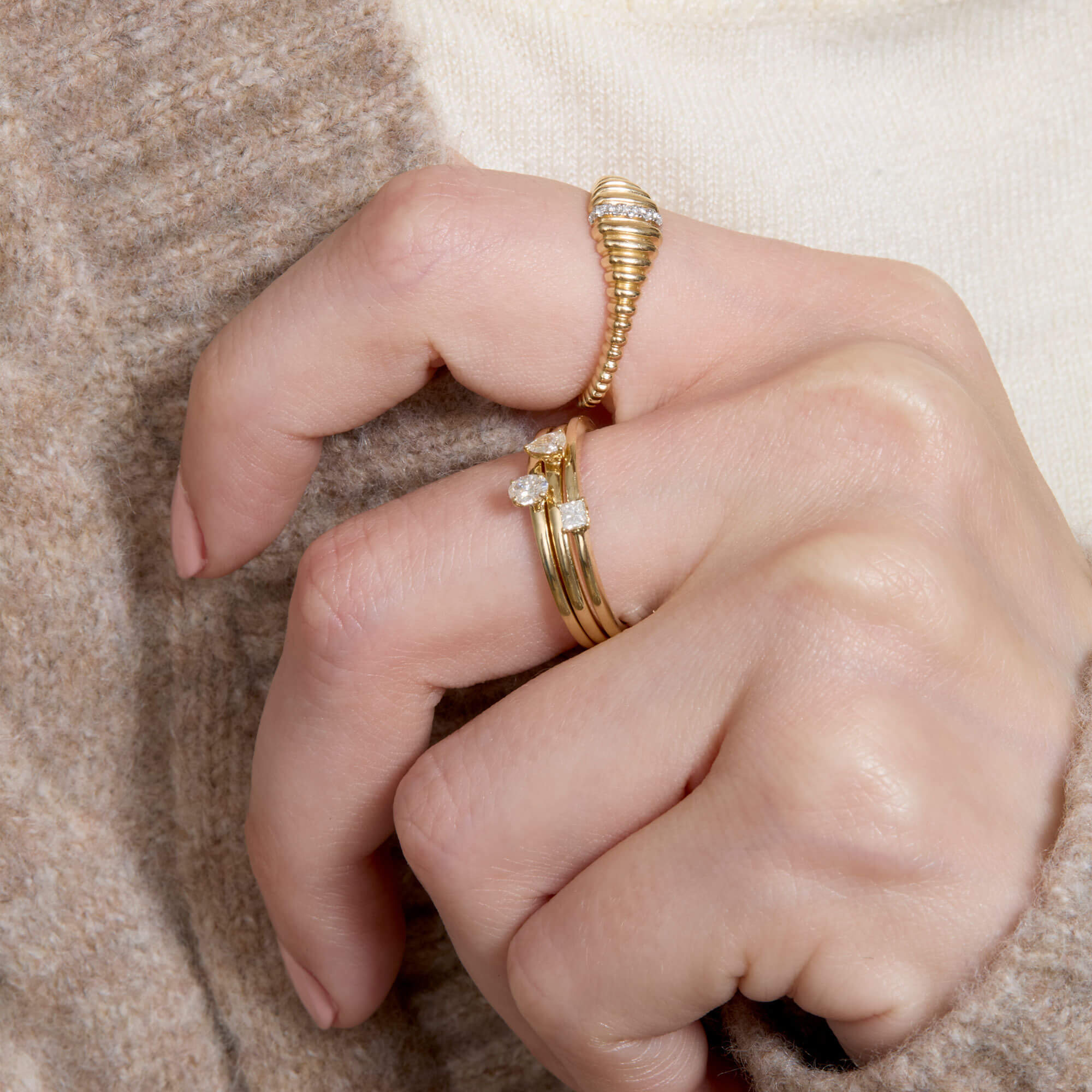 Fancy Shapes Oval Cut Single Ring - 4