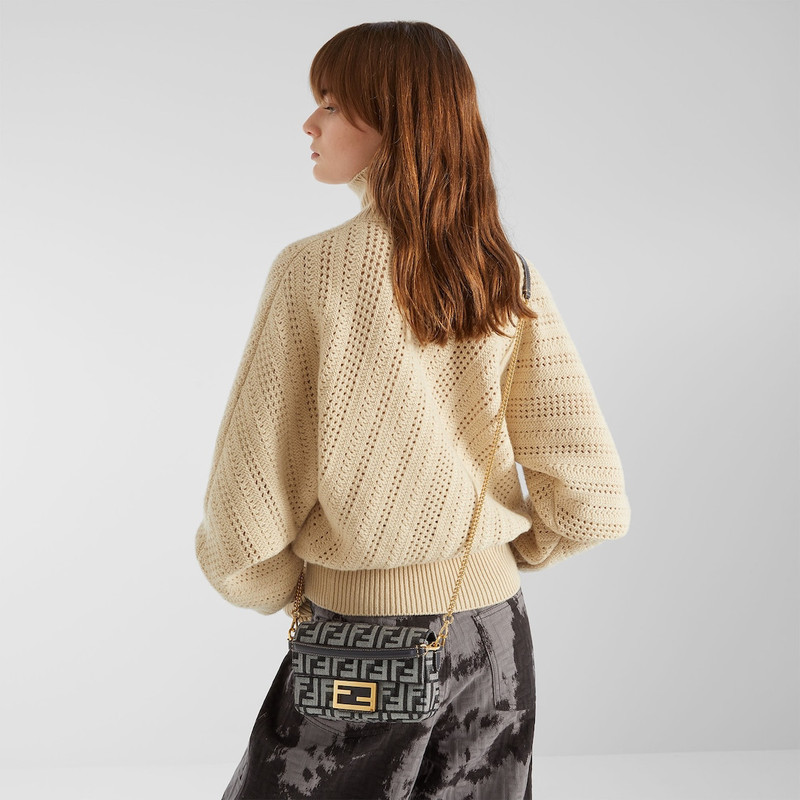 FENDI Baguette Mini outlook