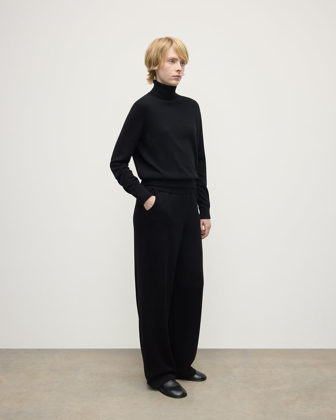 Wide Leg Black Cashmere Trousers - 3