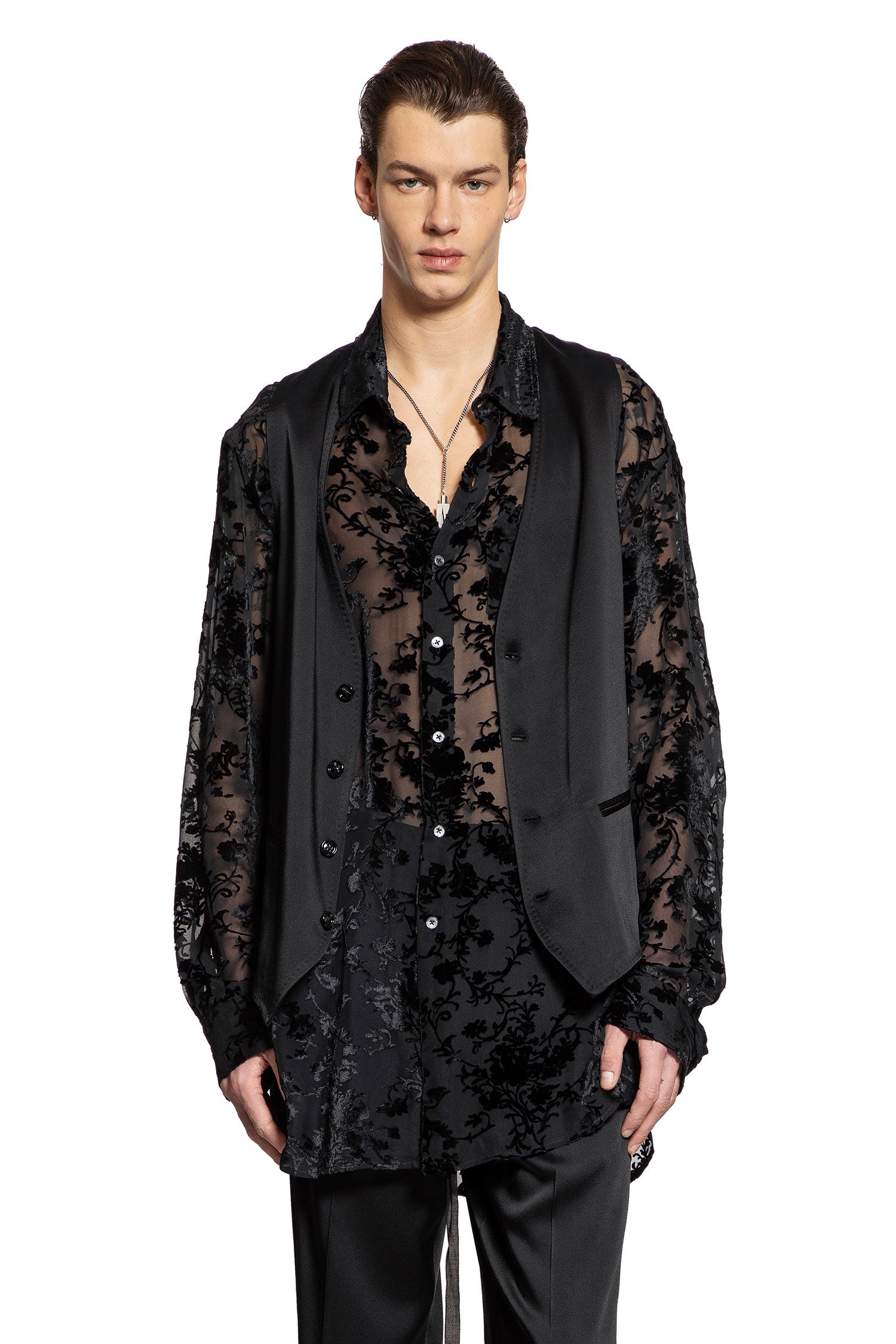Jukko-Classic-Waistcoat-In-Cady-Satin - 5