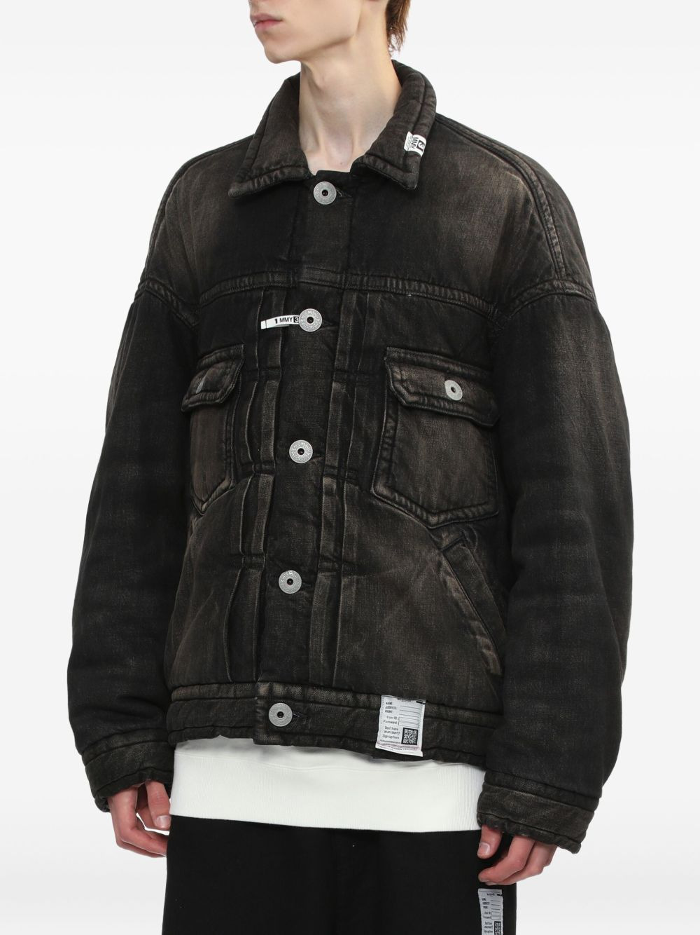 button-fastening padded denim jacket - 3