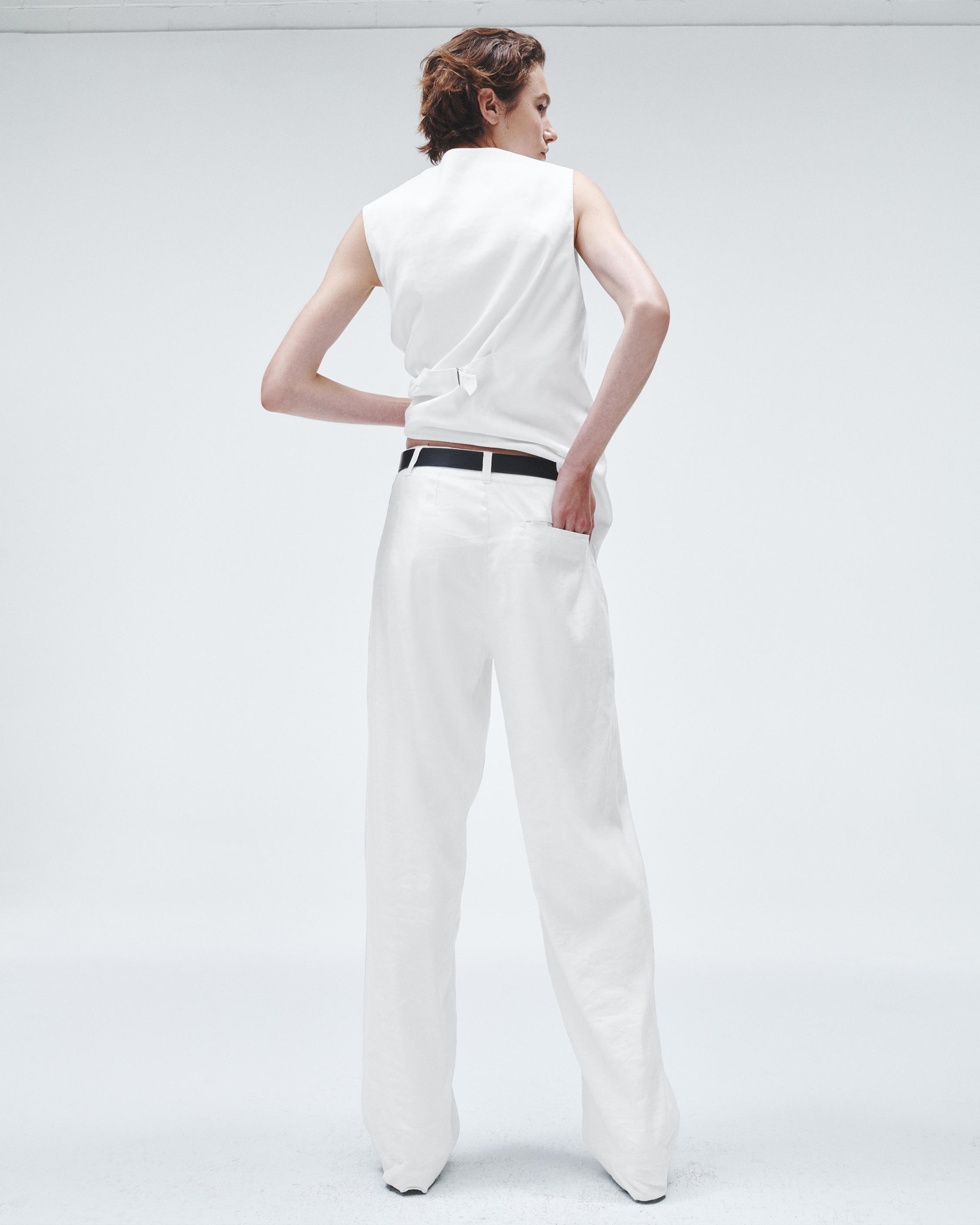 Donovan Linen Pant
Relaxed Fit - 4