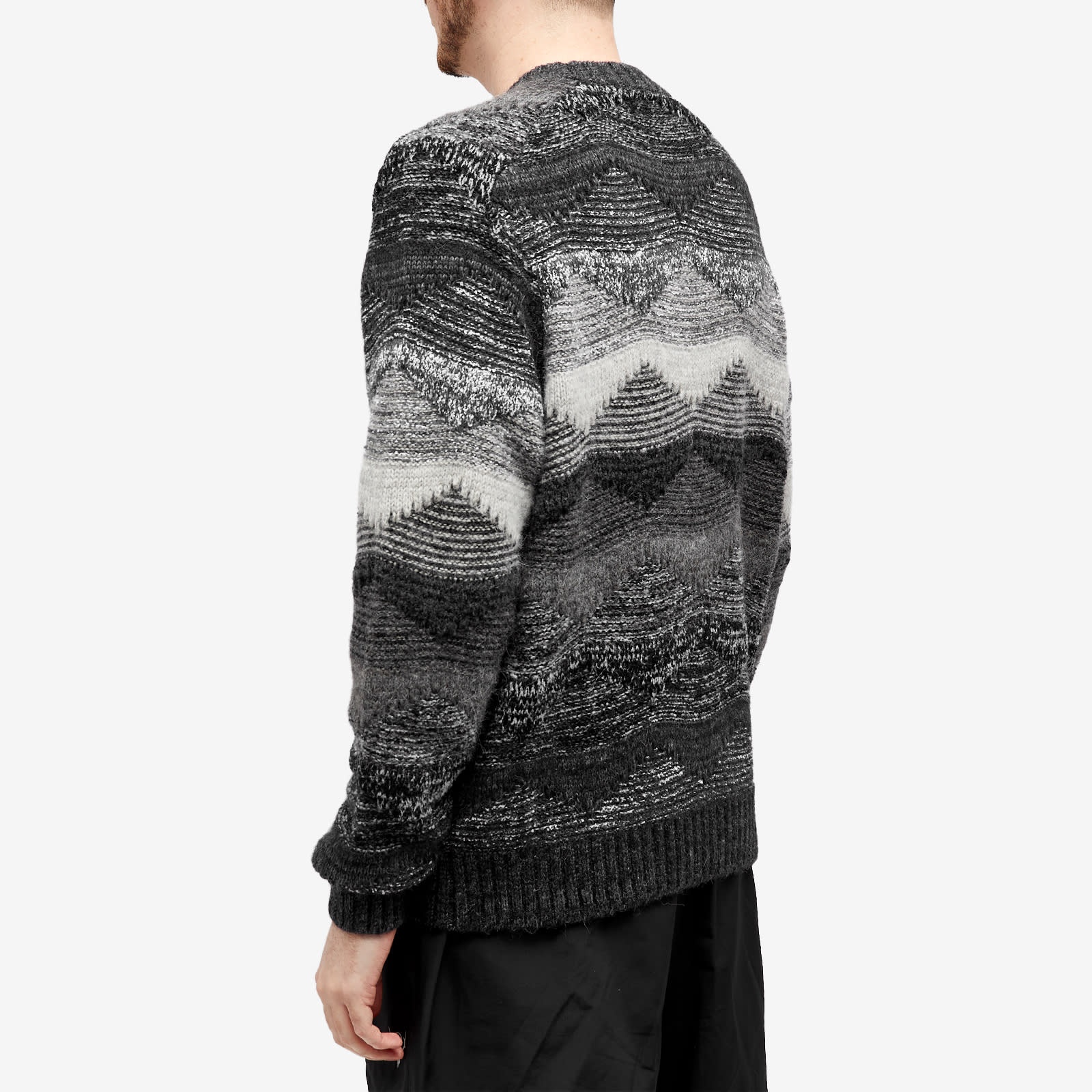 SOPHNET. Abstract Crew Knit - 3