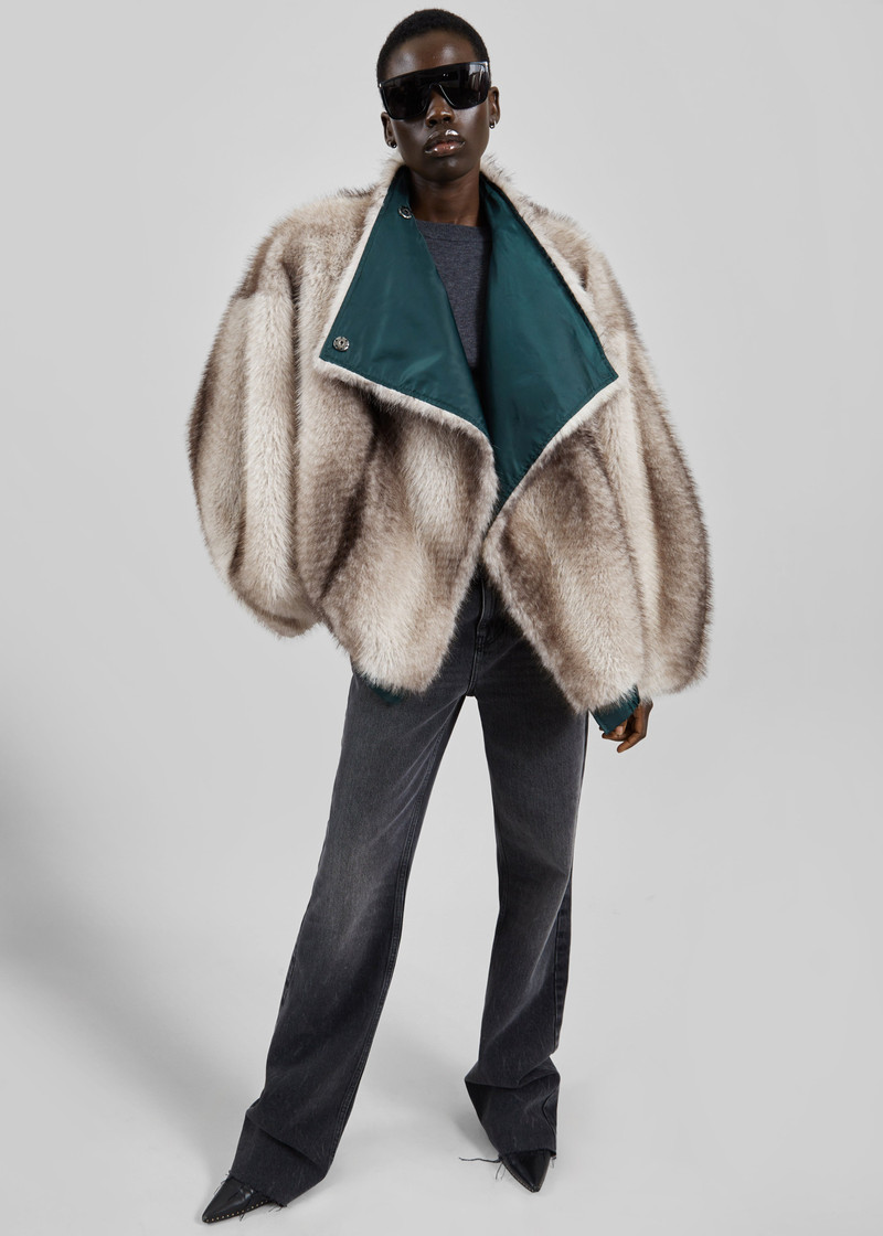 Vera Faux Fur Reversible Short Coat - Beige/Green 6