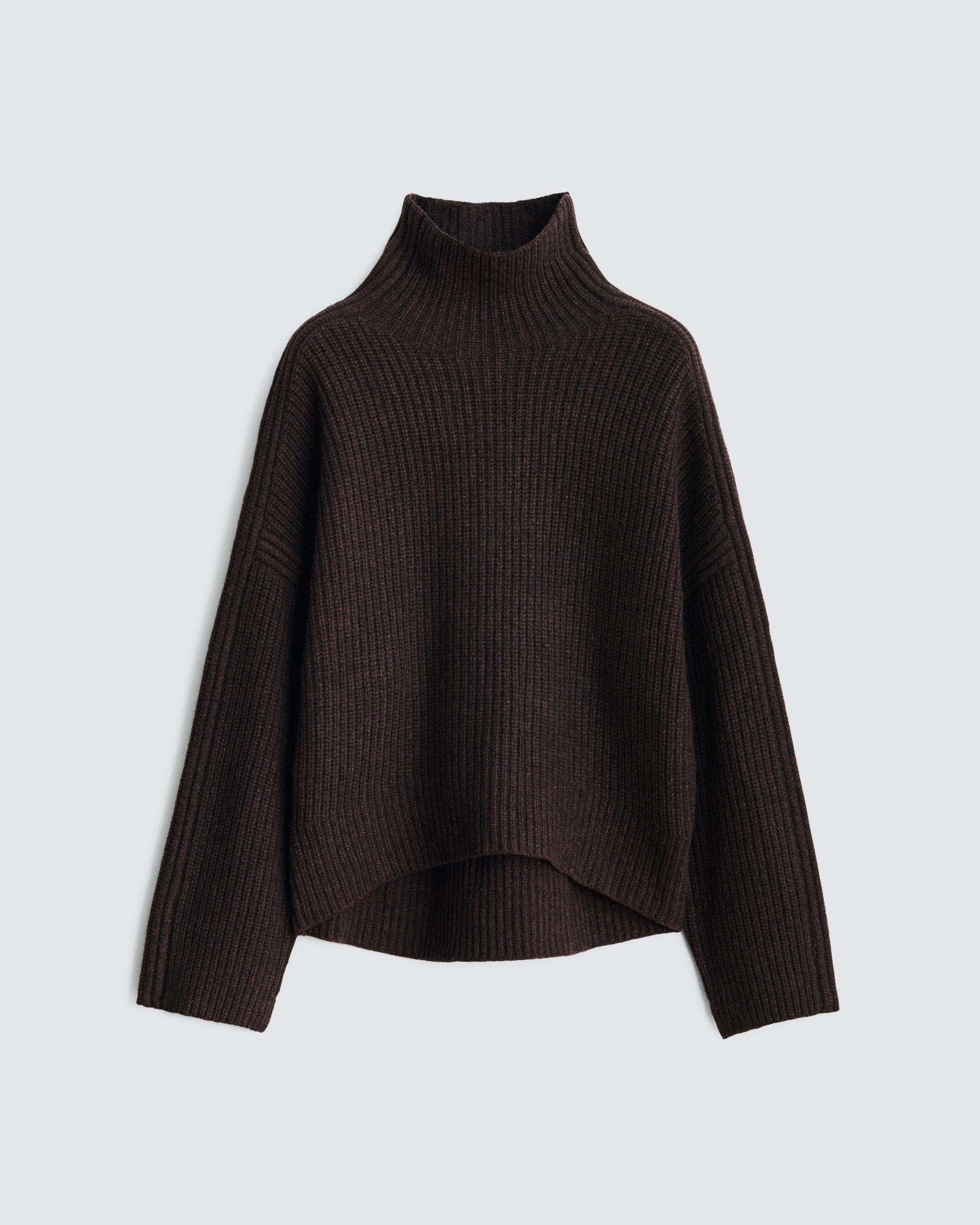 Connie Wool Turtleneck
Oversized Fit - 1