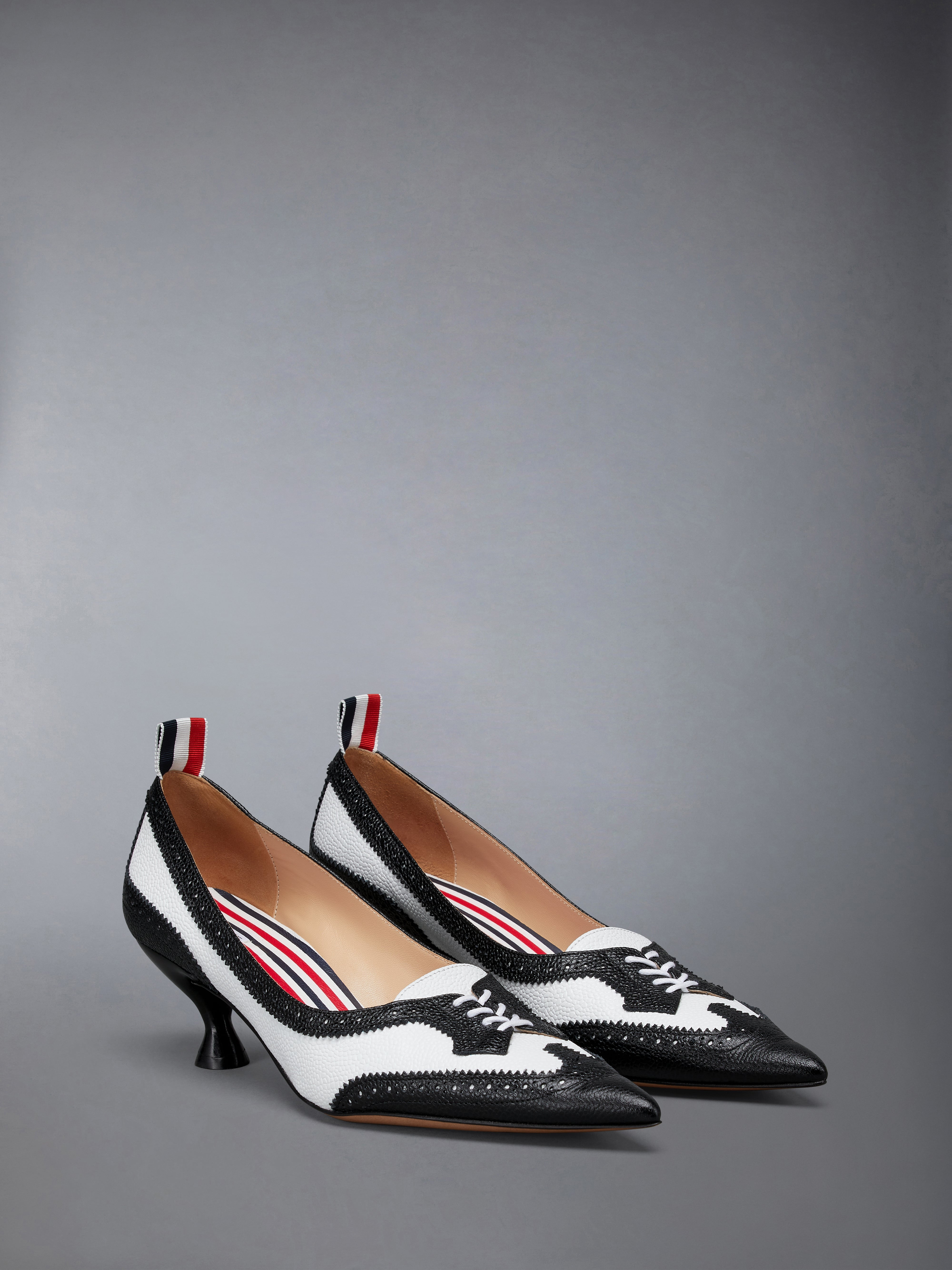 Pebble Grain Wingtip Pump - 2