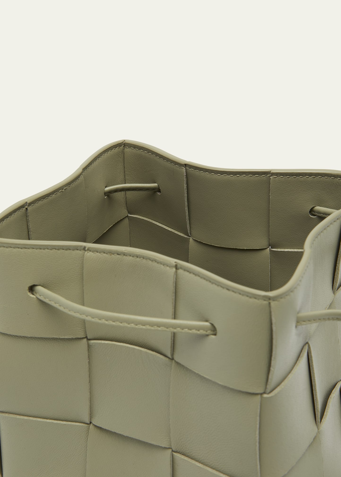 Cassette Intrecciato Leather Bucket Bag - 4