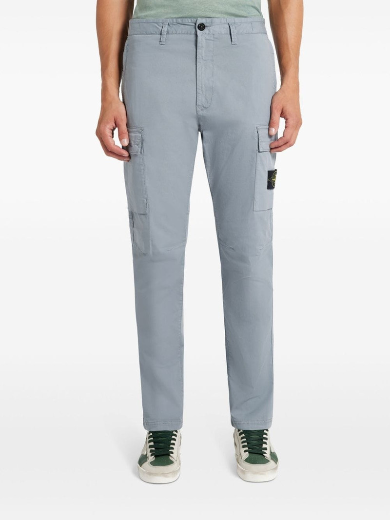Compass-badge trousers 3