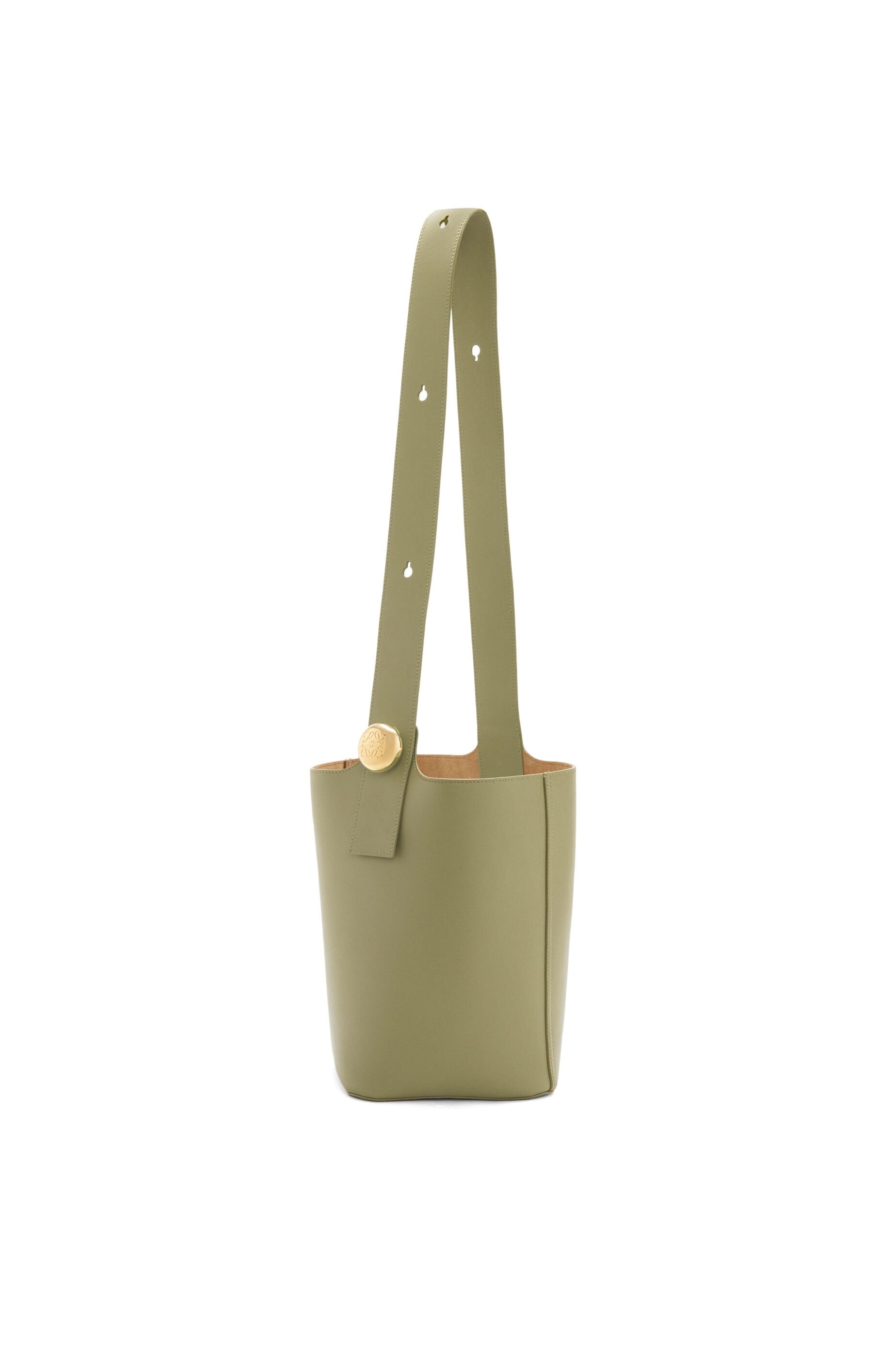 Medium Pebble bucket in mellow calfskin - 5