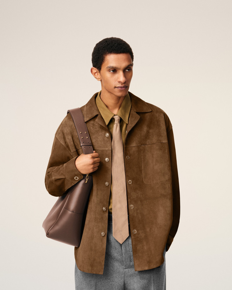 AMI Paris BROWN SMOOTH LEATHER CARROUSEL BUCKET BAG outlook